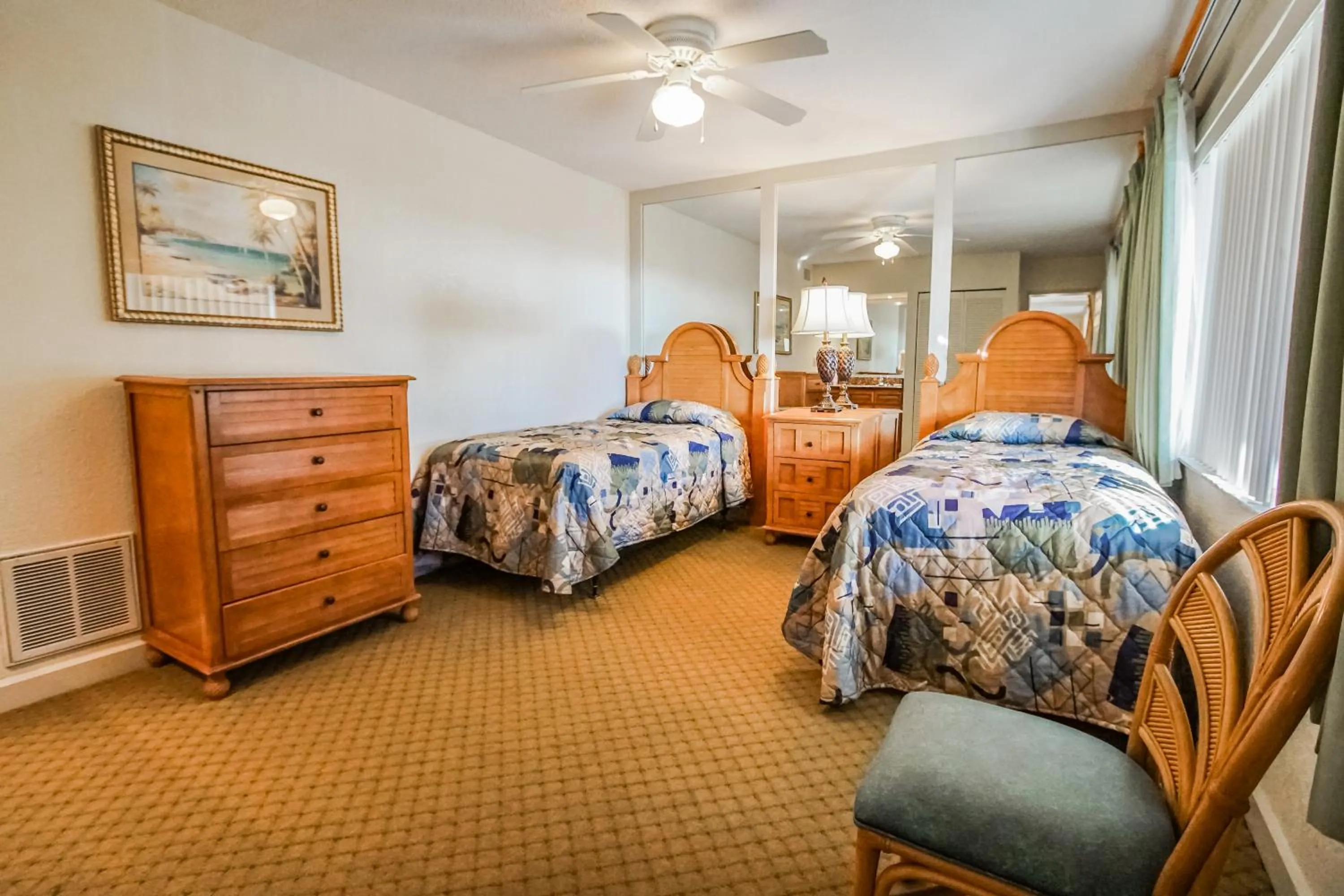 Bedroom, Bed in Coral Reef Resort