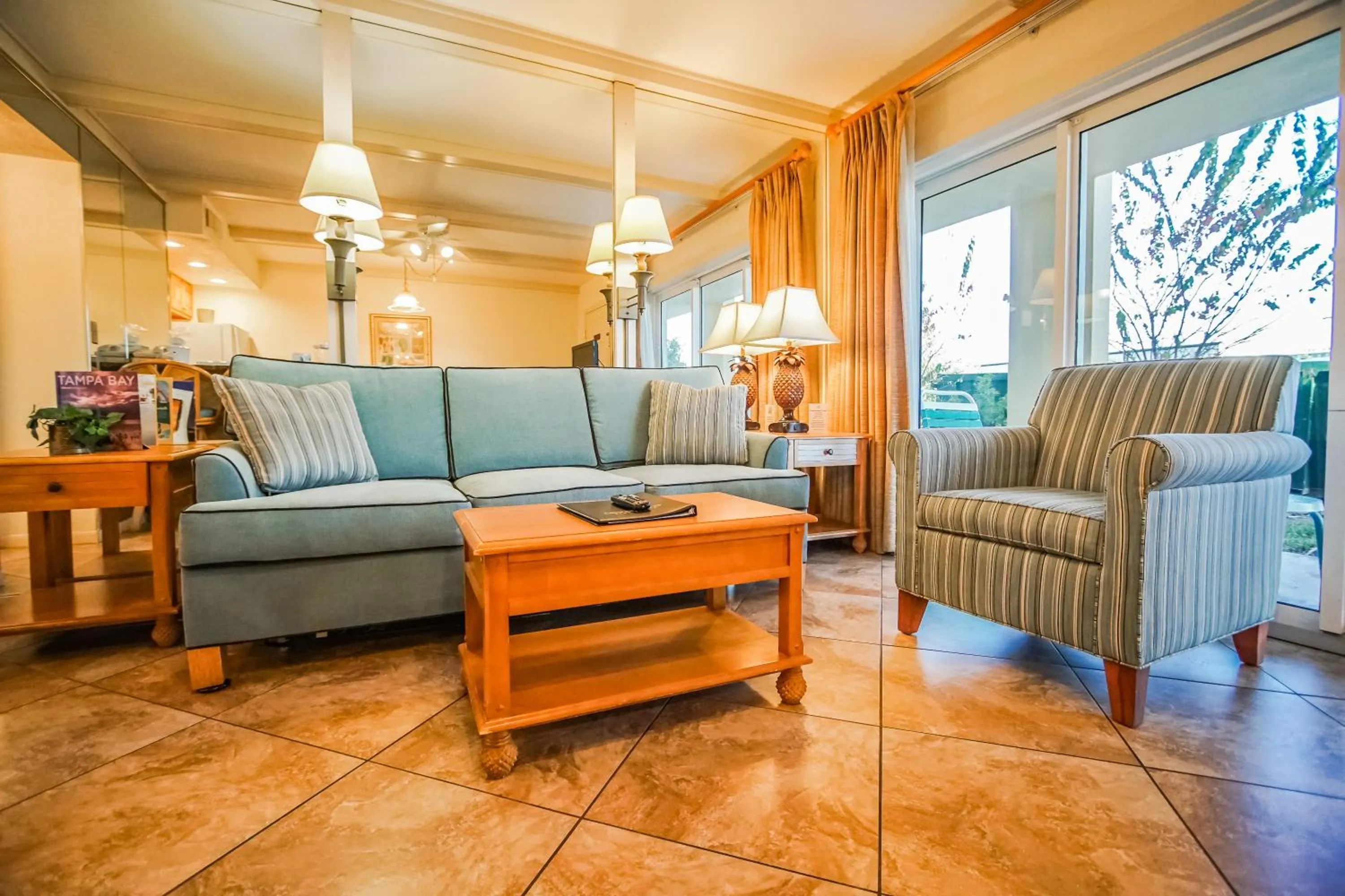 Living room in Coral Reef Resort