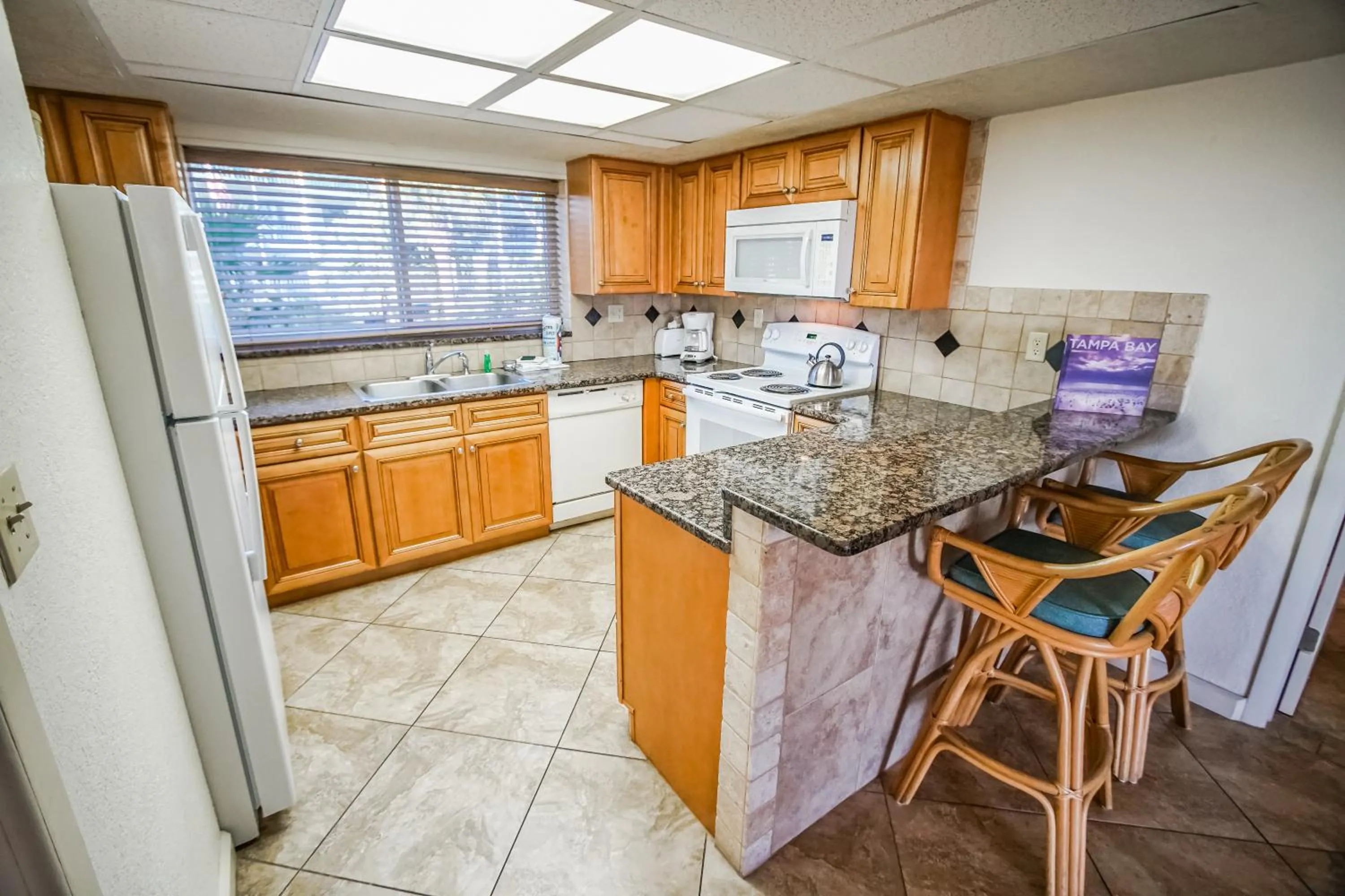 Kitchen or kitchenette in Coral Reef Resort