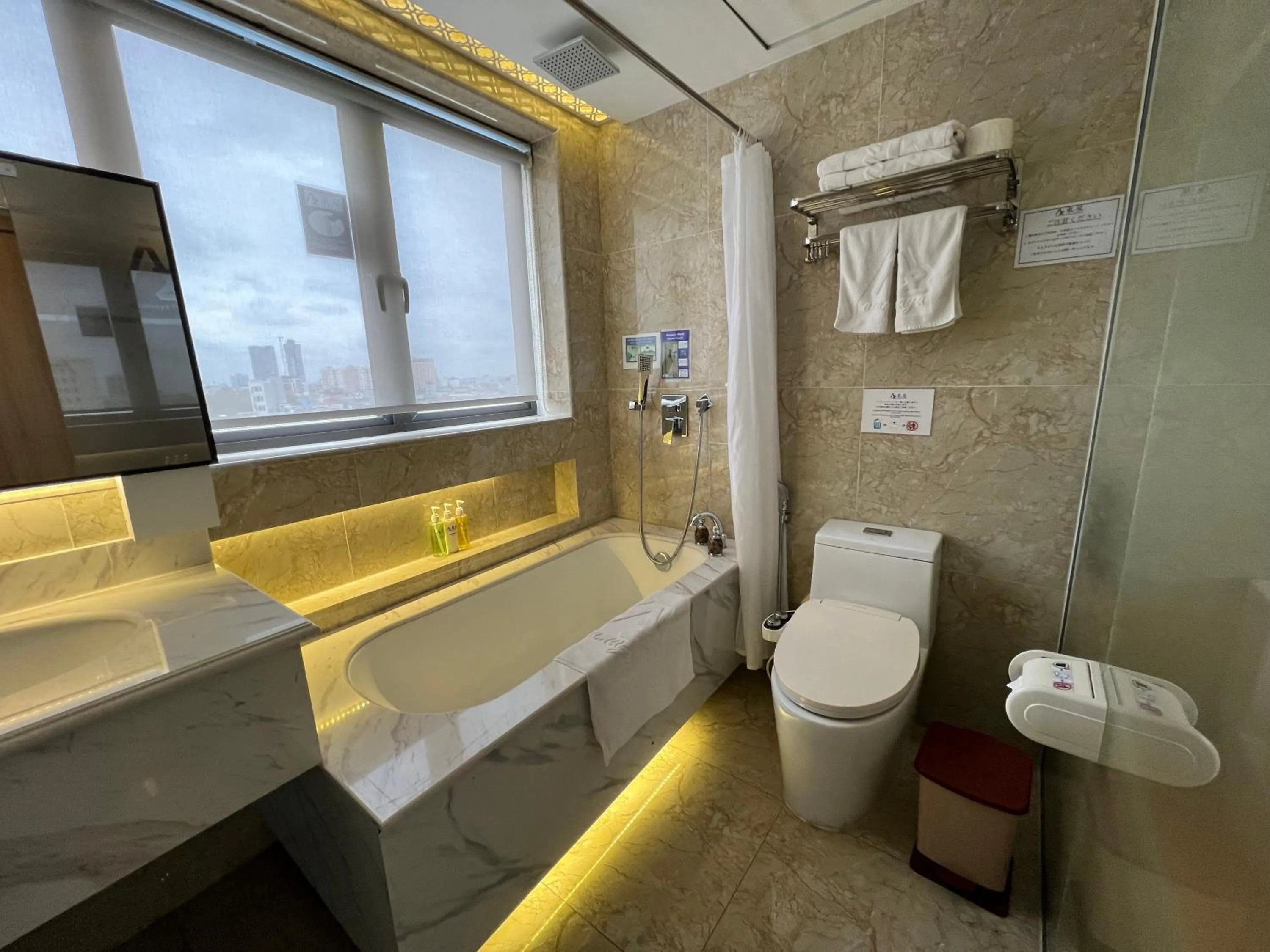 Azumaya Hotel Hai Phong