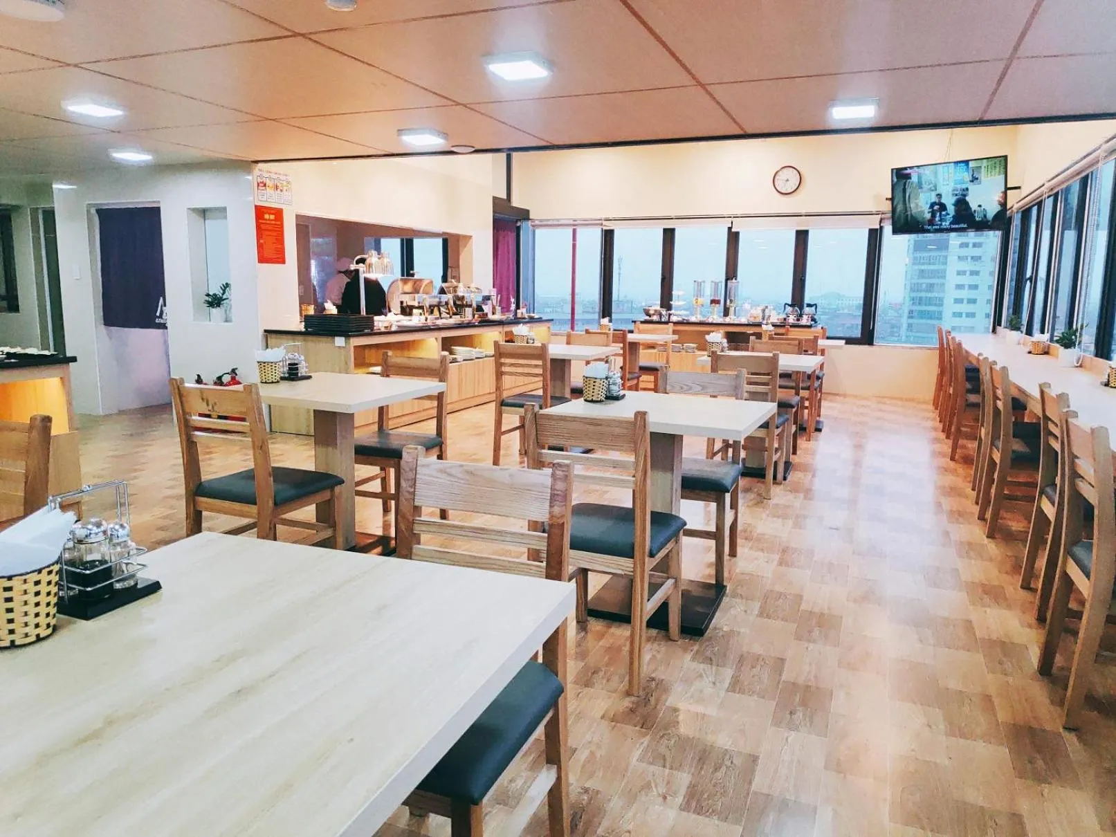 Dining area in Azumaya Hotel Hai Phong