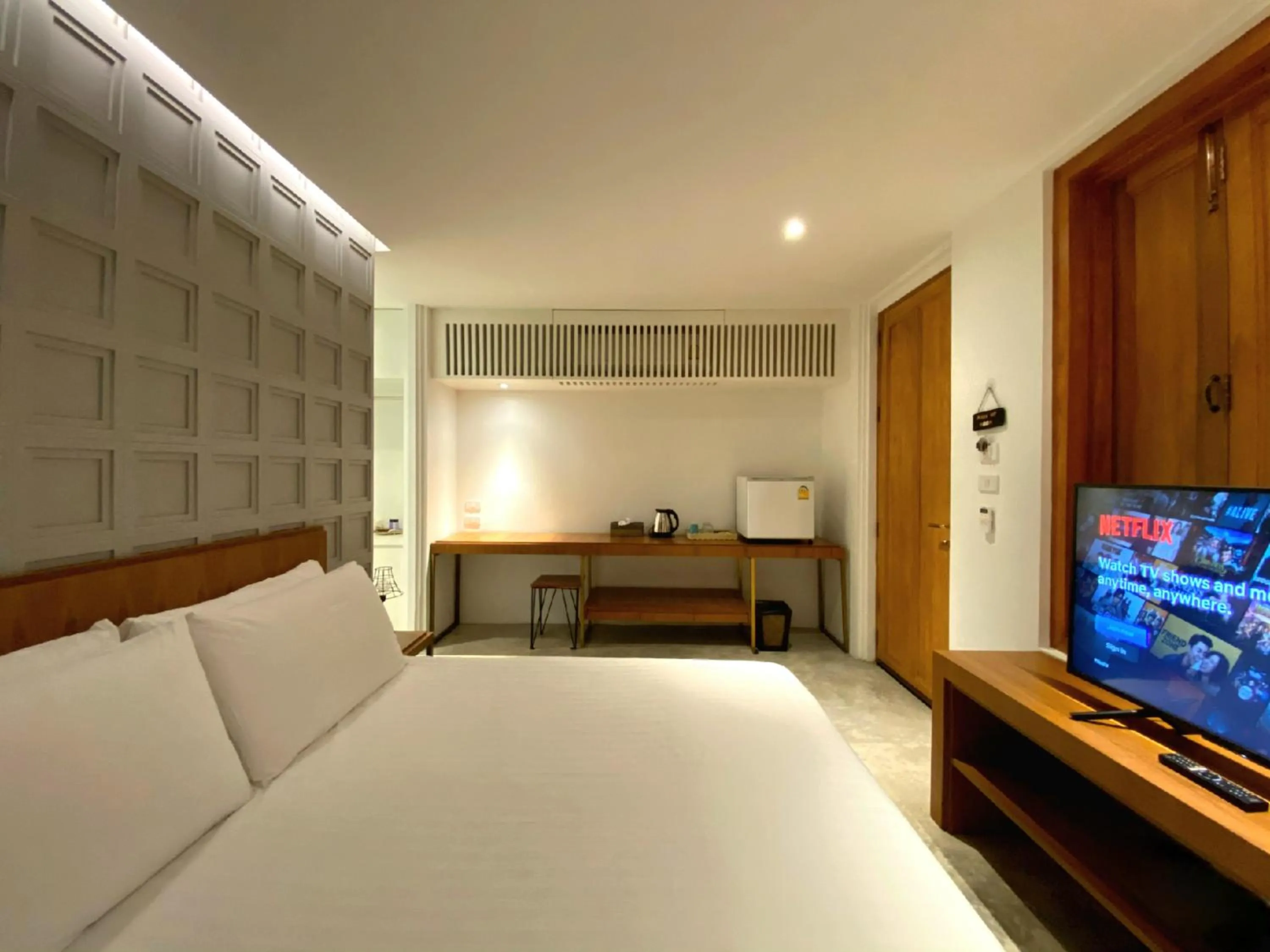 Bed in Vali Villa Bangkok