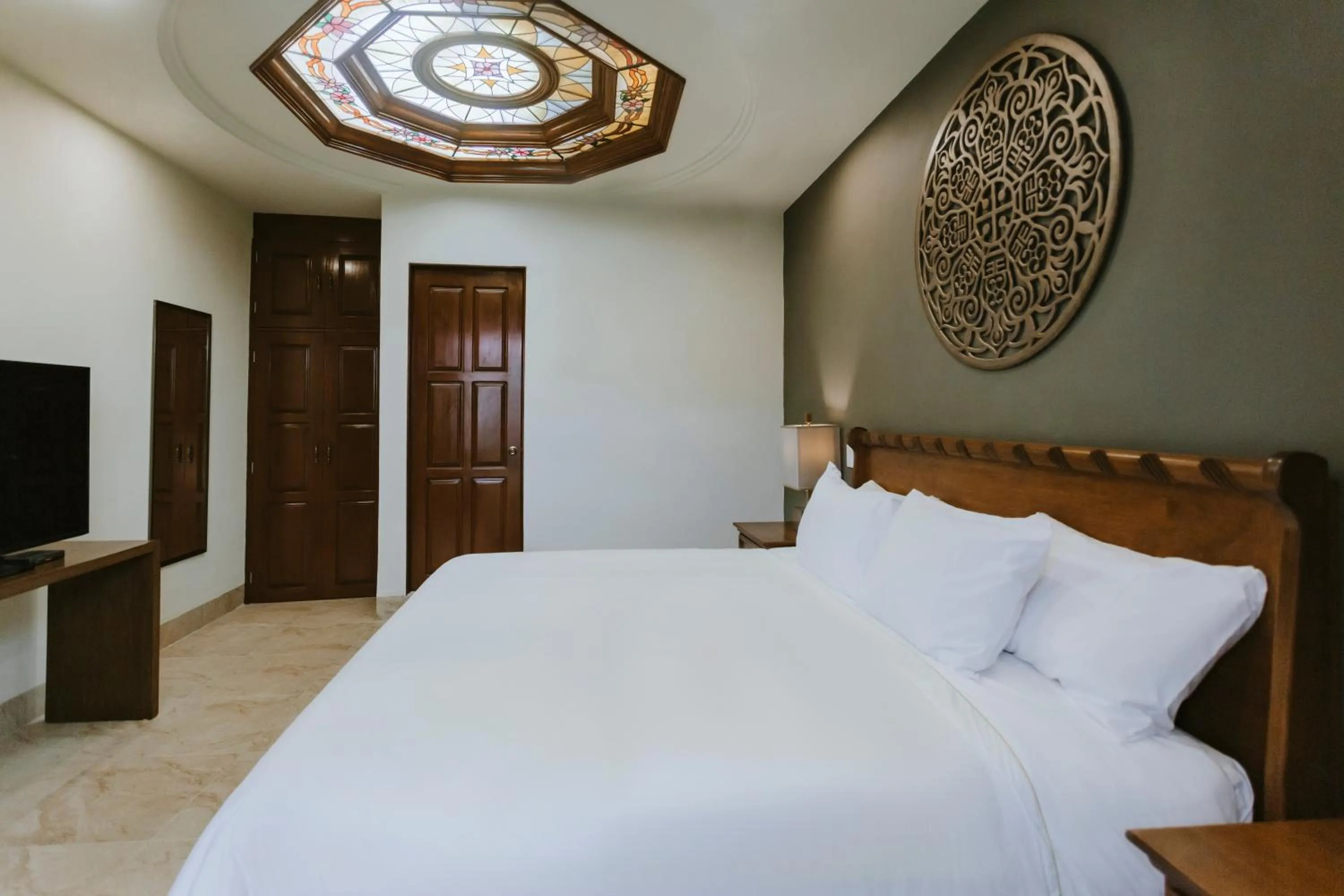 Bedroom, Bed in Dos Patios Querétaro Curamoria Collection