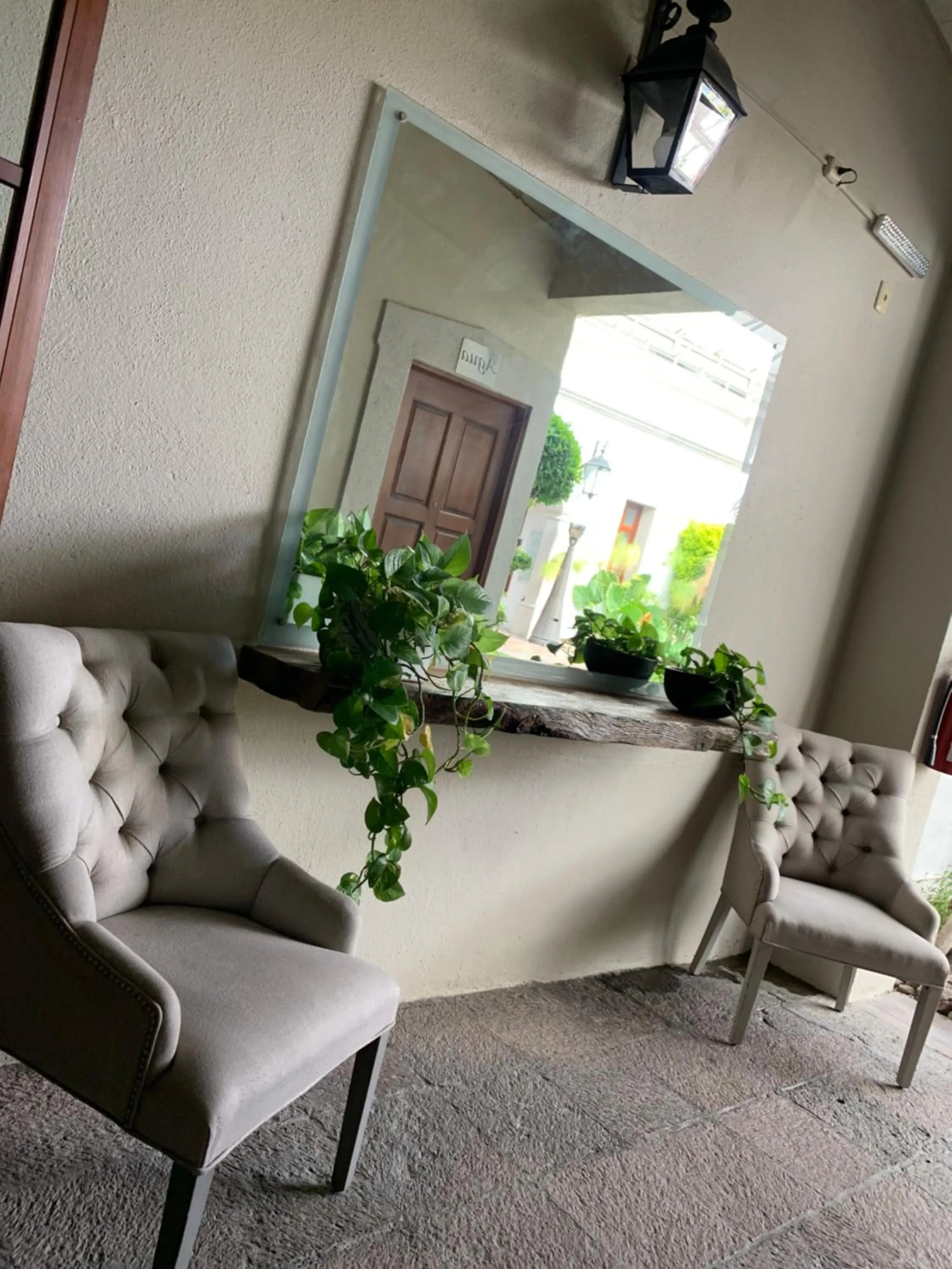 Living room in Dos Patios Querétaro Curamoria Collection
