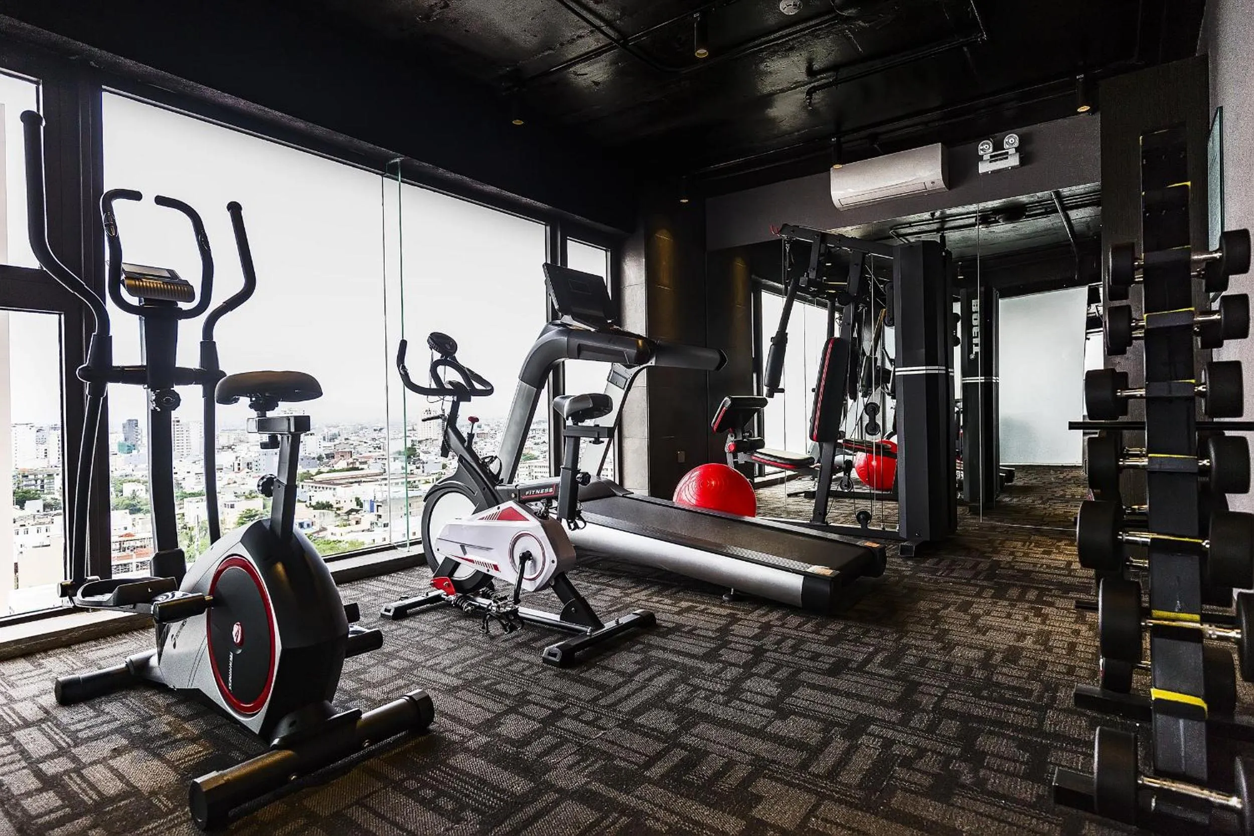 Fitness centre/facilities in Stella Maris Beach Danang
