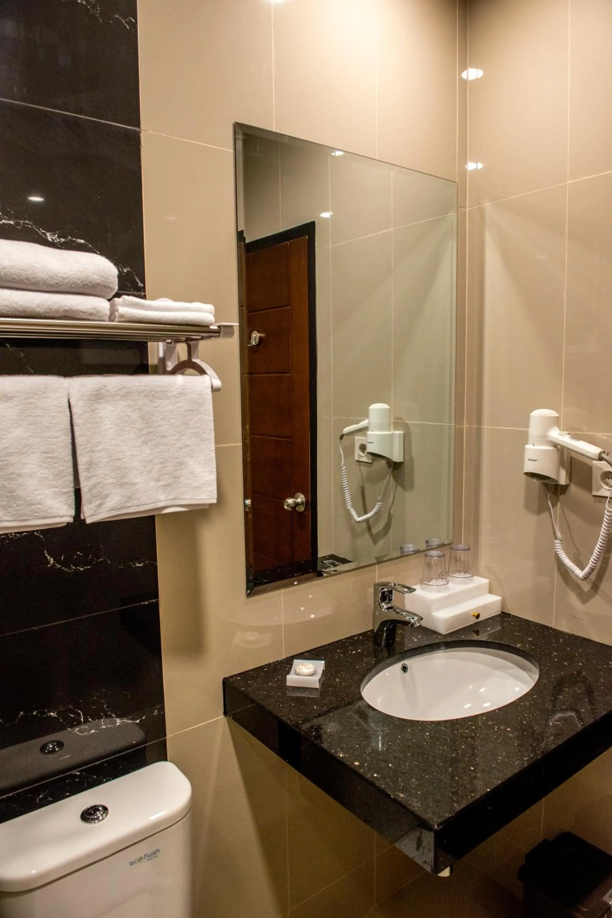 Toilet in Grand Padis Hotel