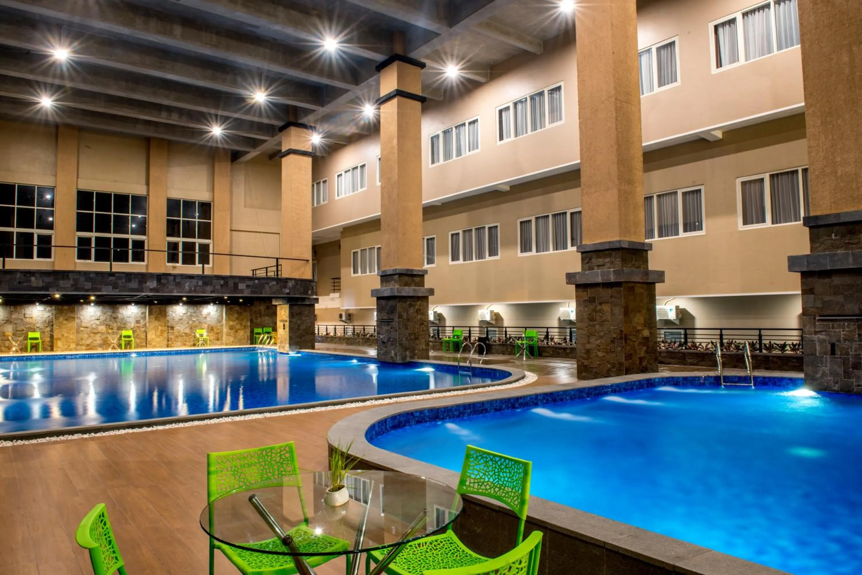 Swimming pool in Grand Padis Hotel