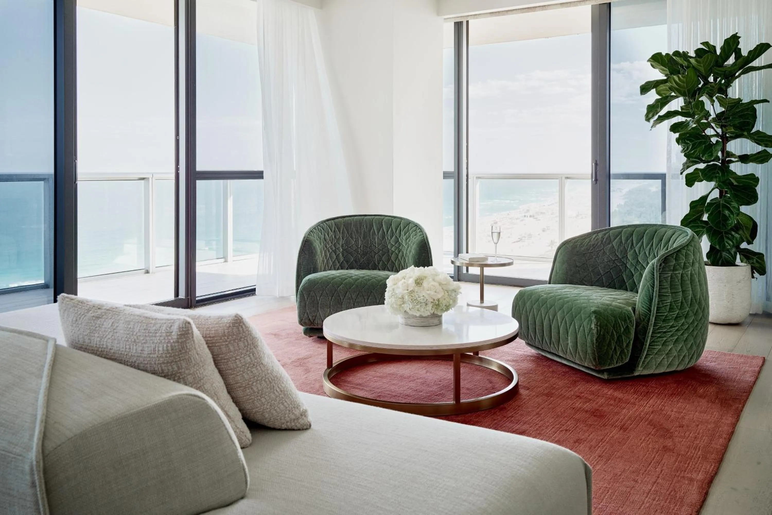 Photo of the whole room in W South Beach