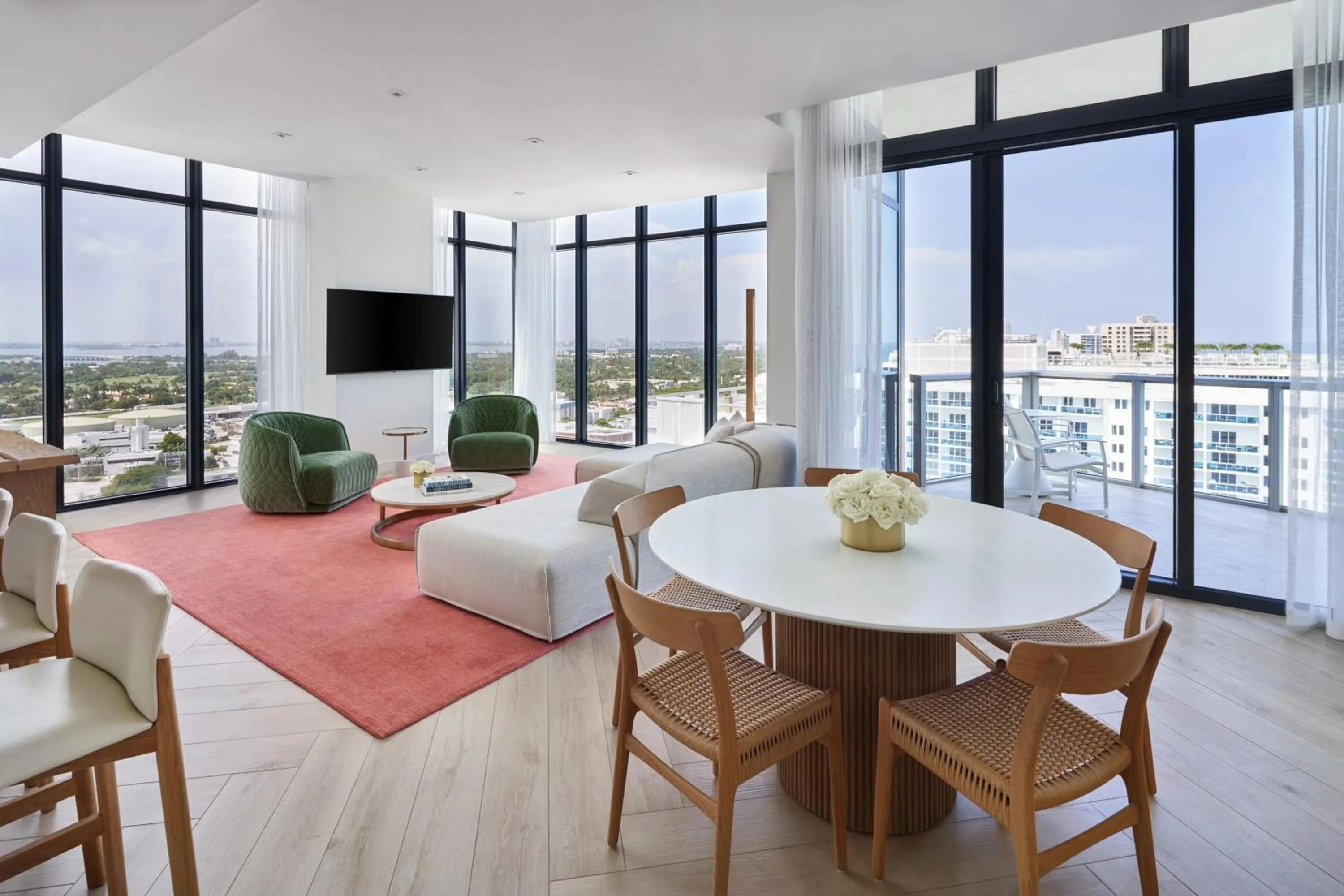 Photo of the whole room in W South Beach