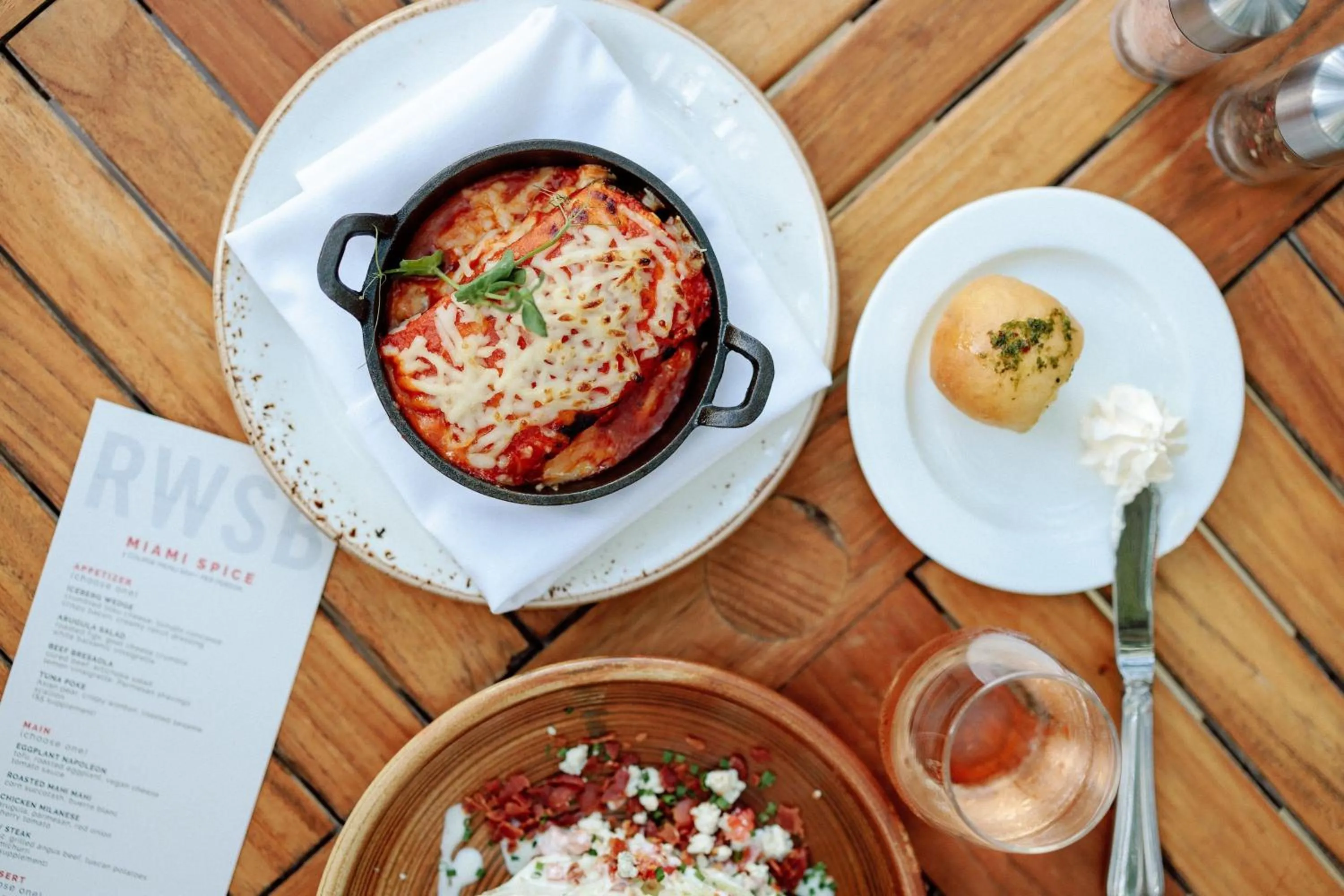 Restaurant/places to eat in W South Beach