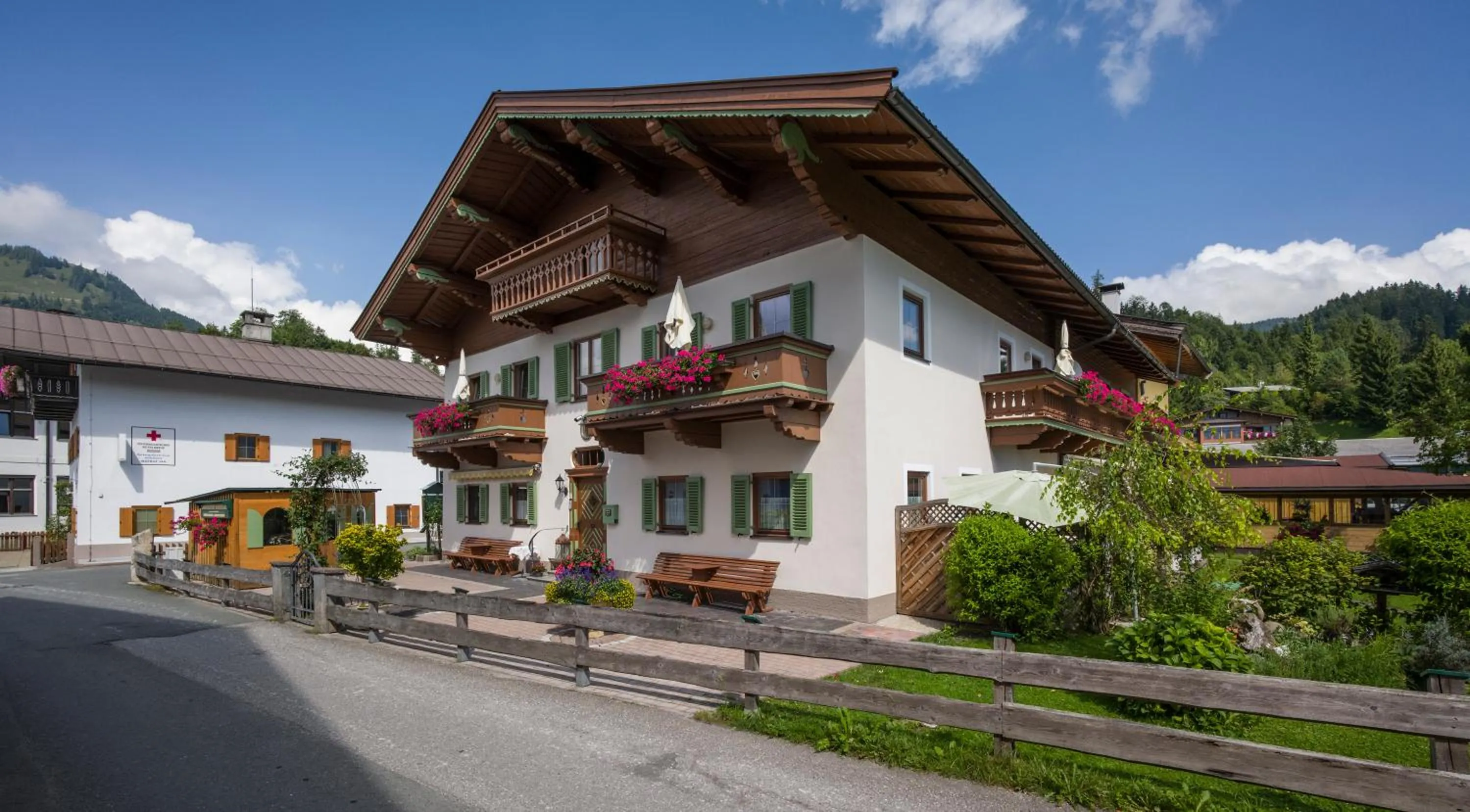 Facade/entrance in Landgasthof Dorfstadl