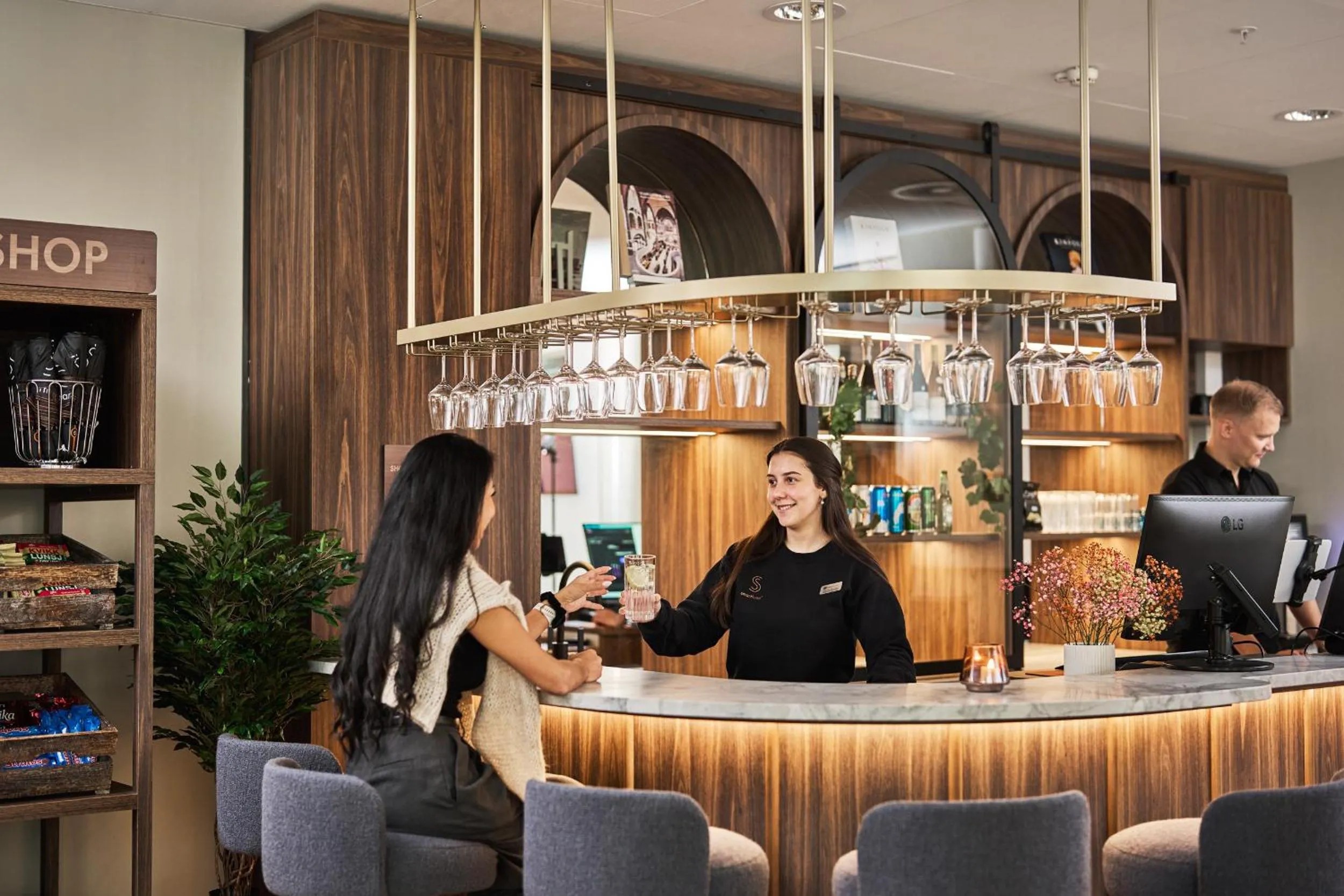 Lounge or bar in Smarthotel Tromsø