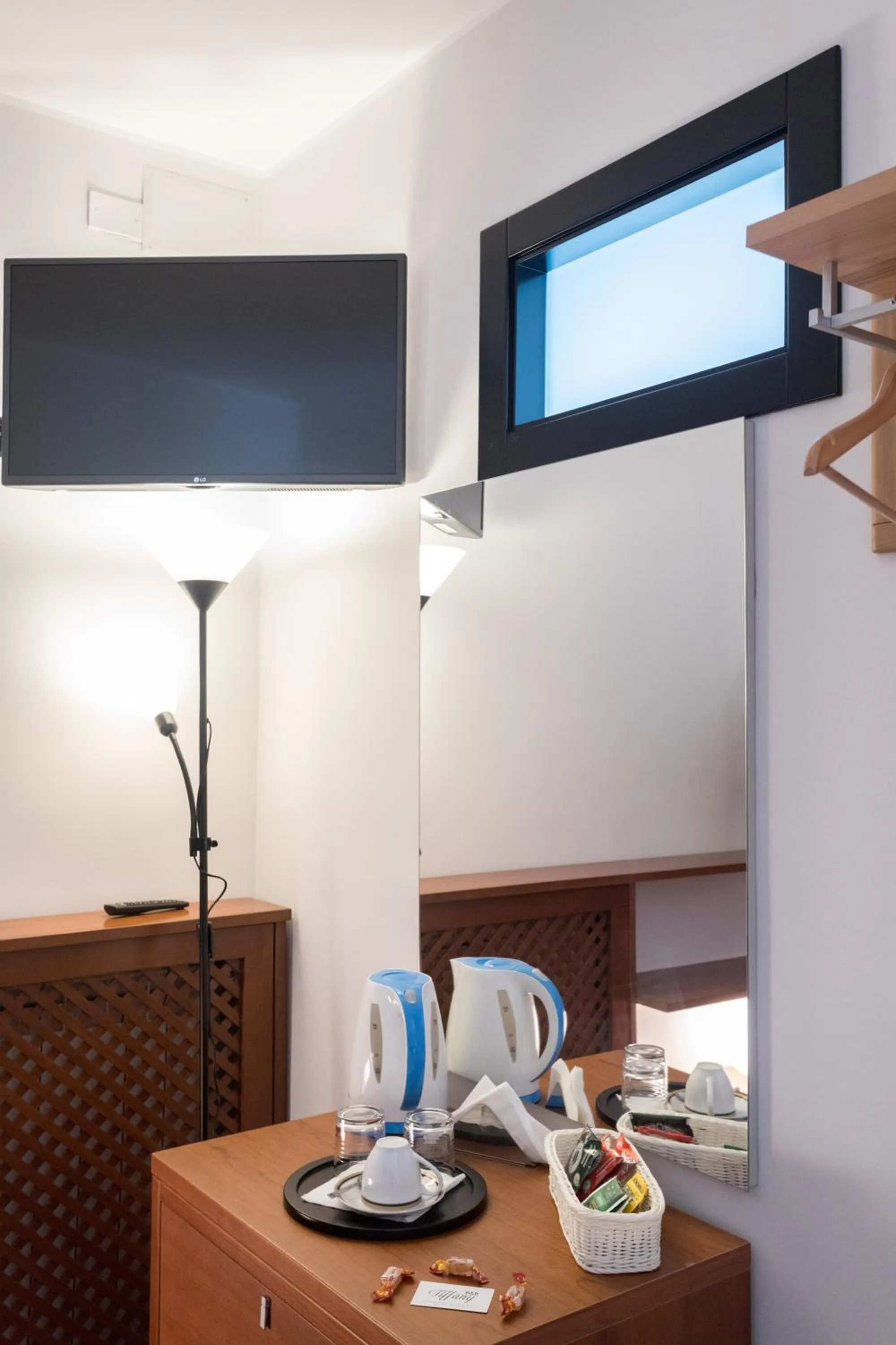 Coffee/tea facilities in B&B TIFFANY SFERRACAVALLO