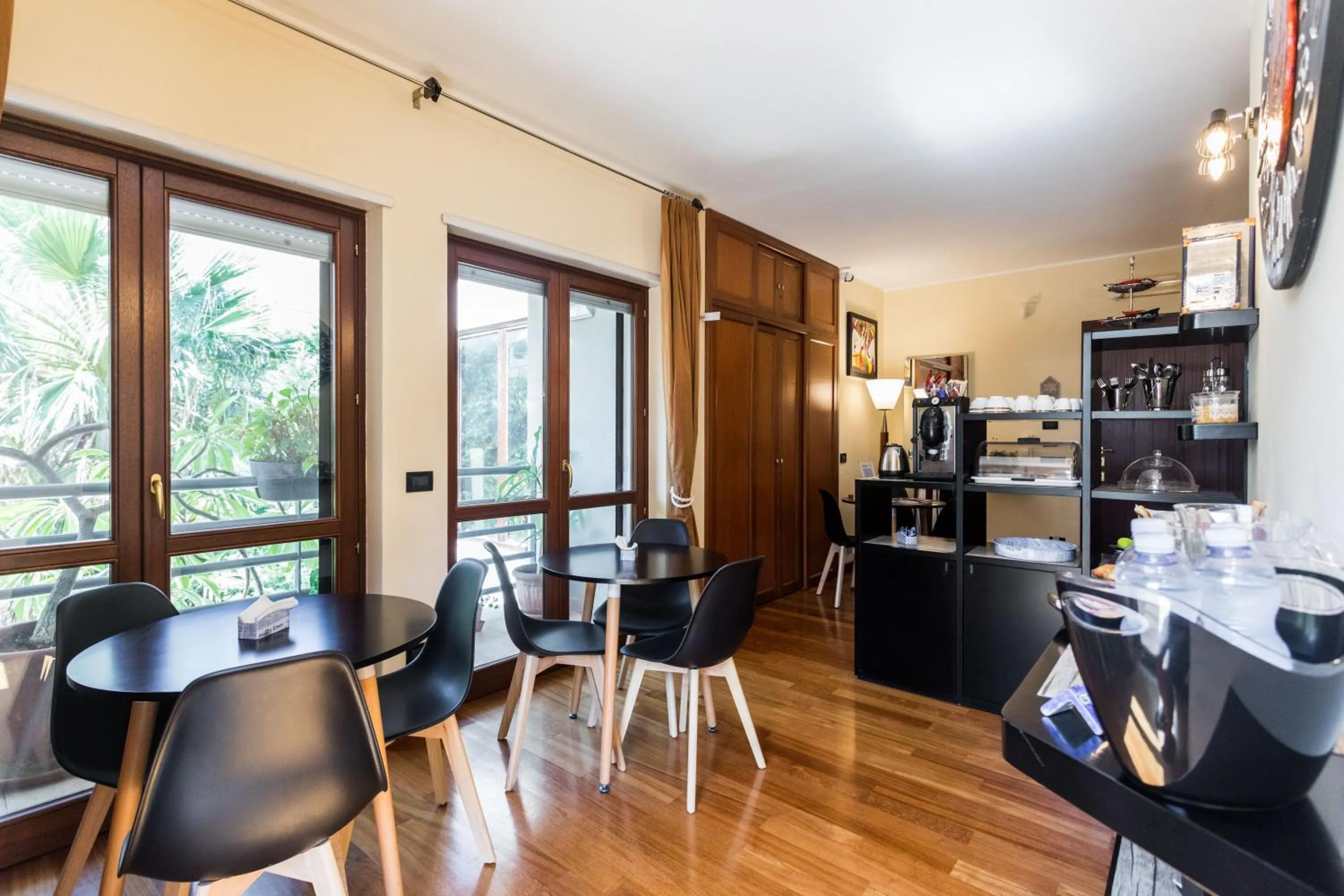 Communal lounge/ TV room in B&B TIFFANY SFERRACAVALLO