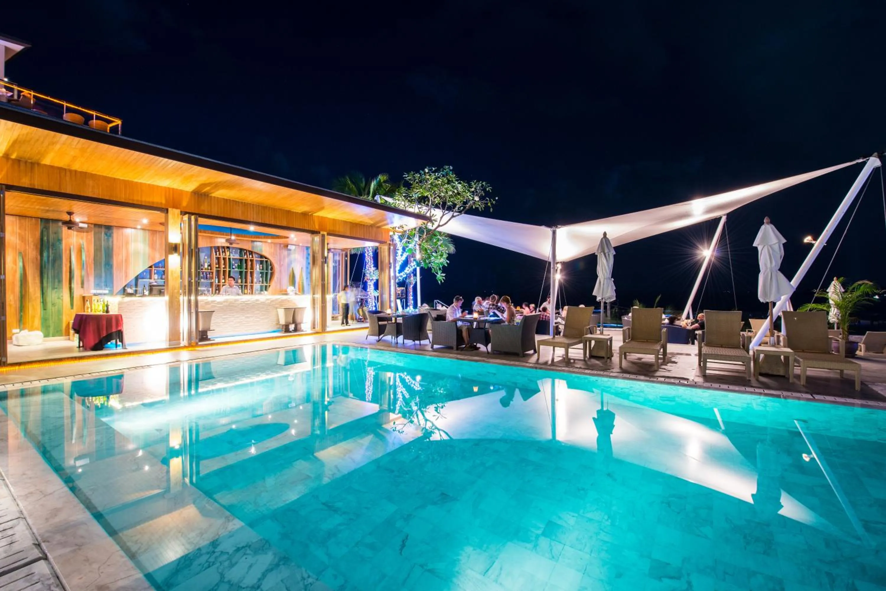 Lounge or bar in Cape Sienna Phuket Gourmet Hotel & Villas - SHA Extra Plus