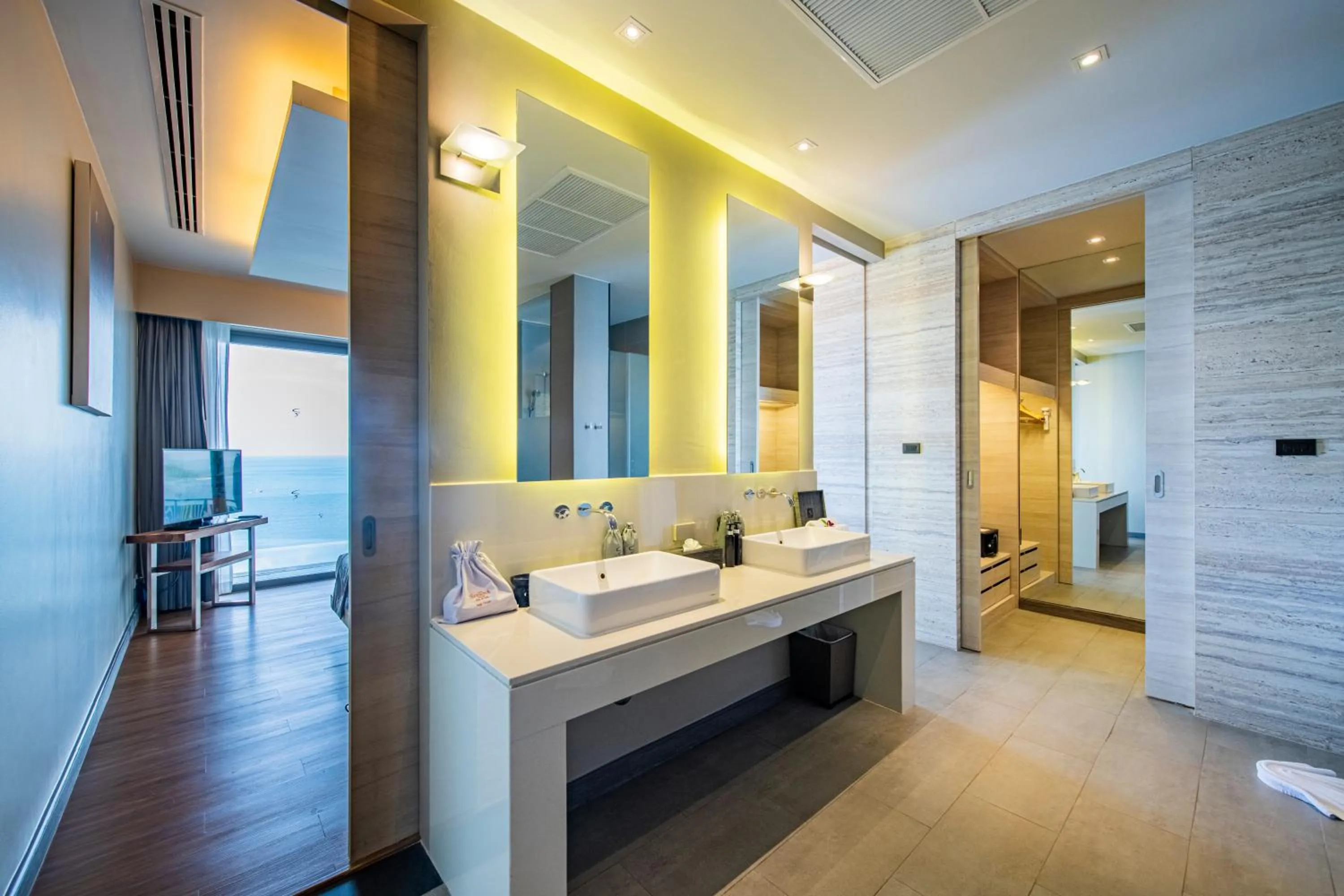Shower in Cape Sienna Phuket Gourmet Hotel & Villas - SHA Extra Plus