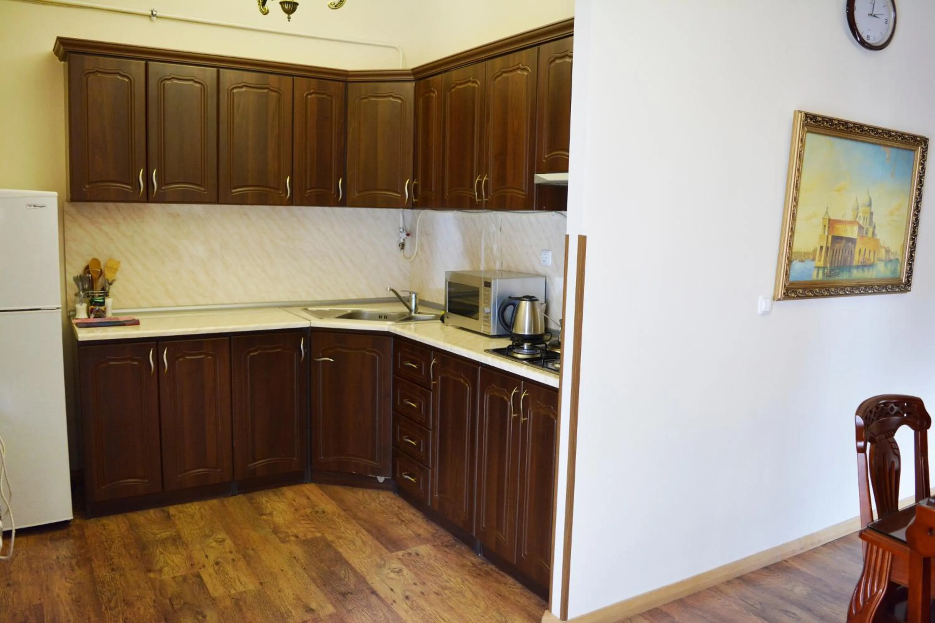 Kitchen or kitchenette in Family Hotel