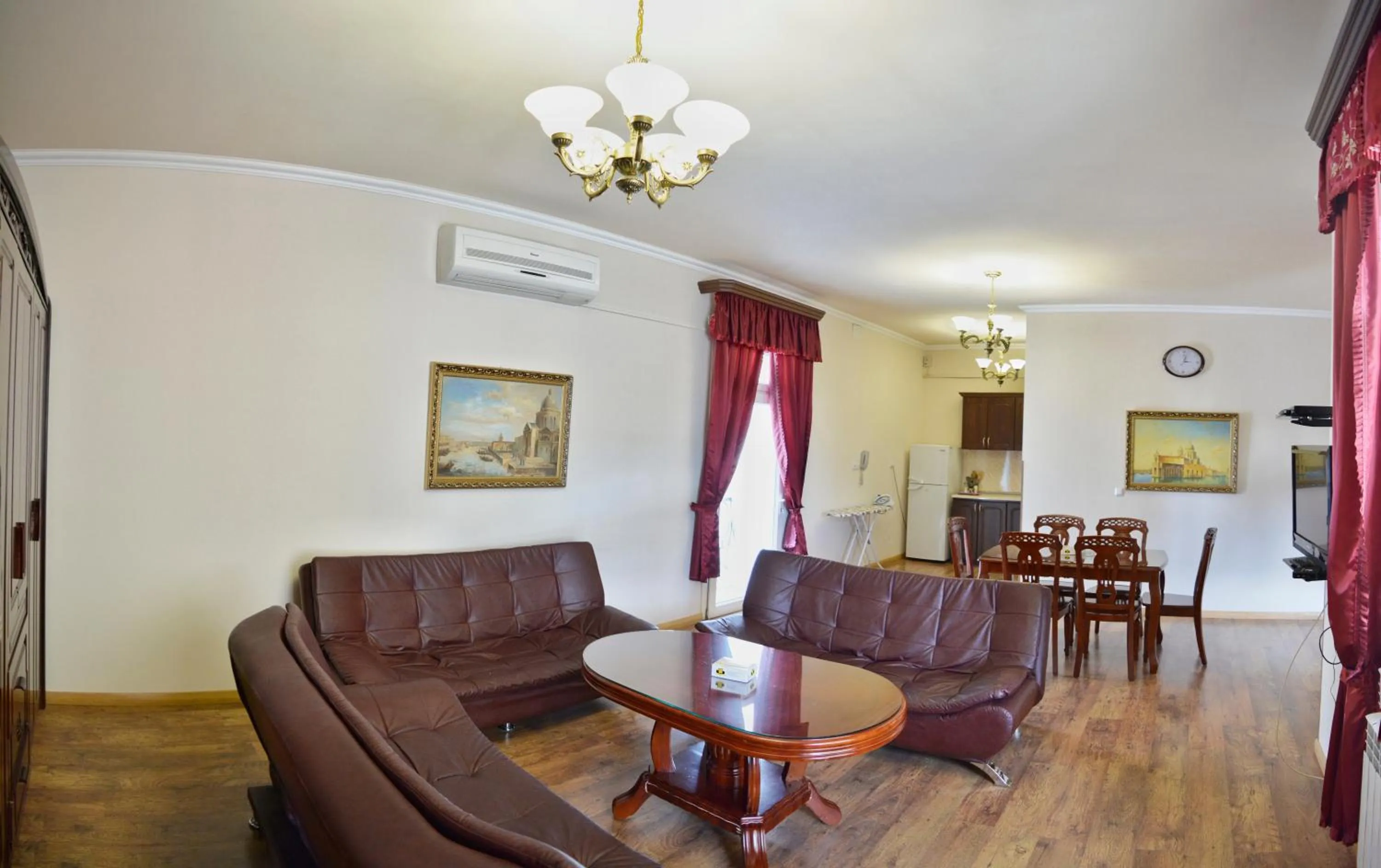 Seating area in Family Hotel