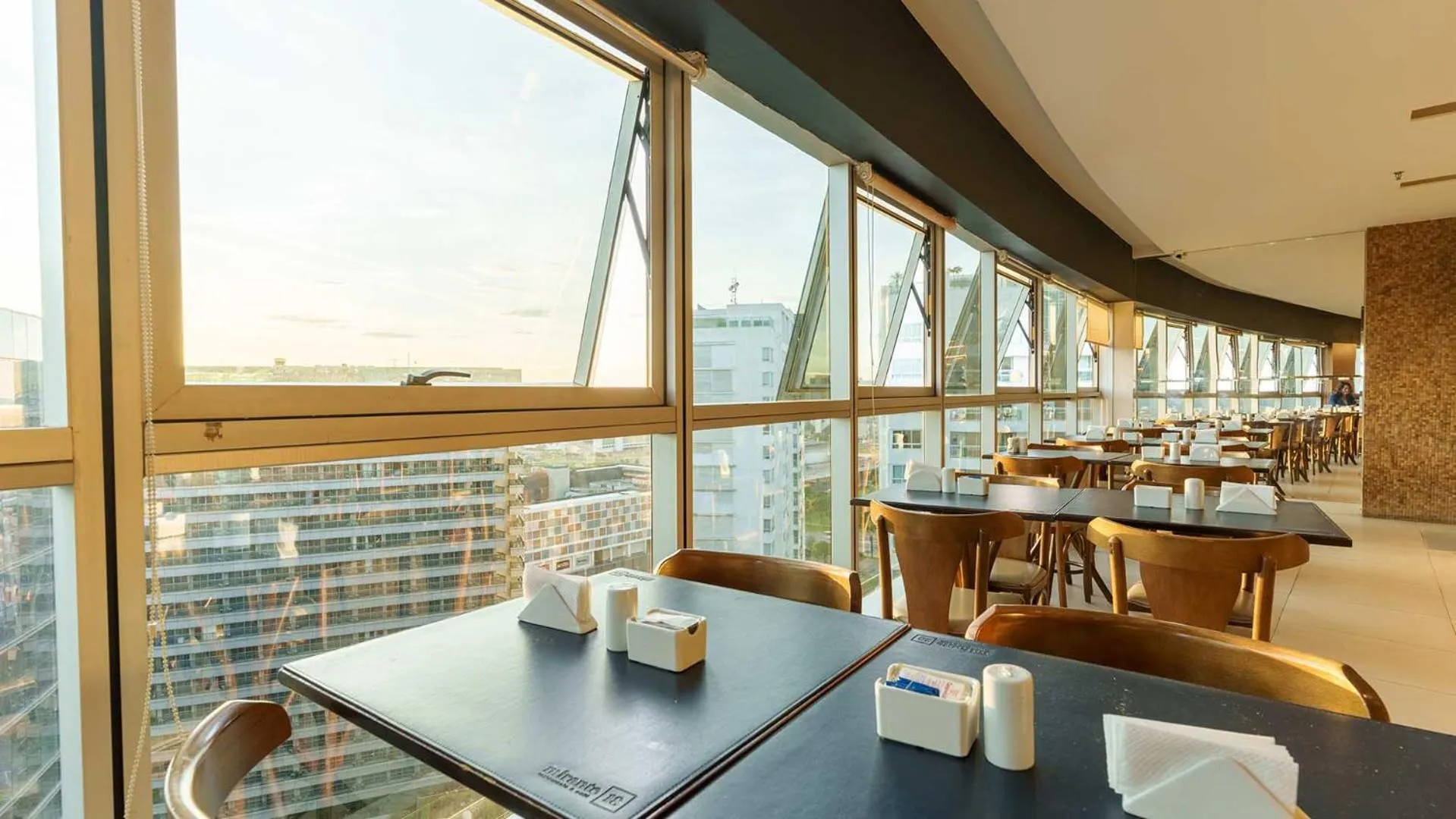 Banquet/Function facilities in Fusion Hplus Express +