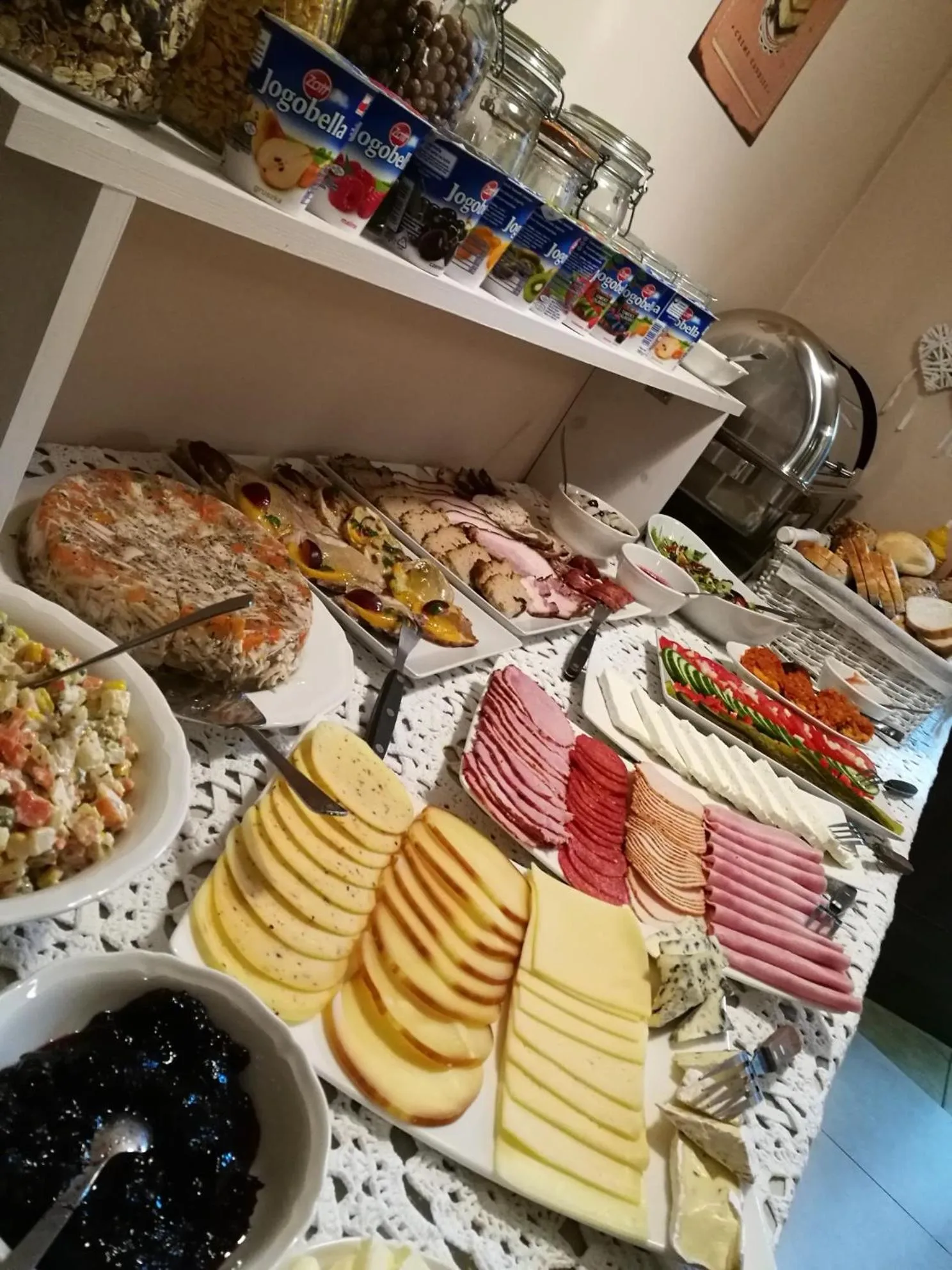 Buffet breakfast in Eskapada