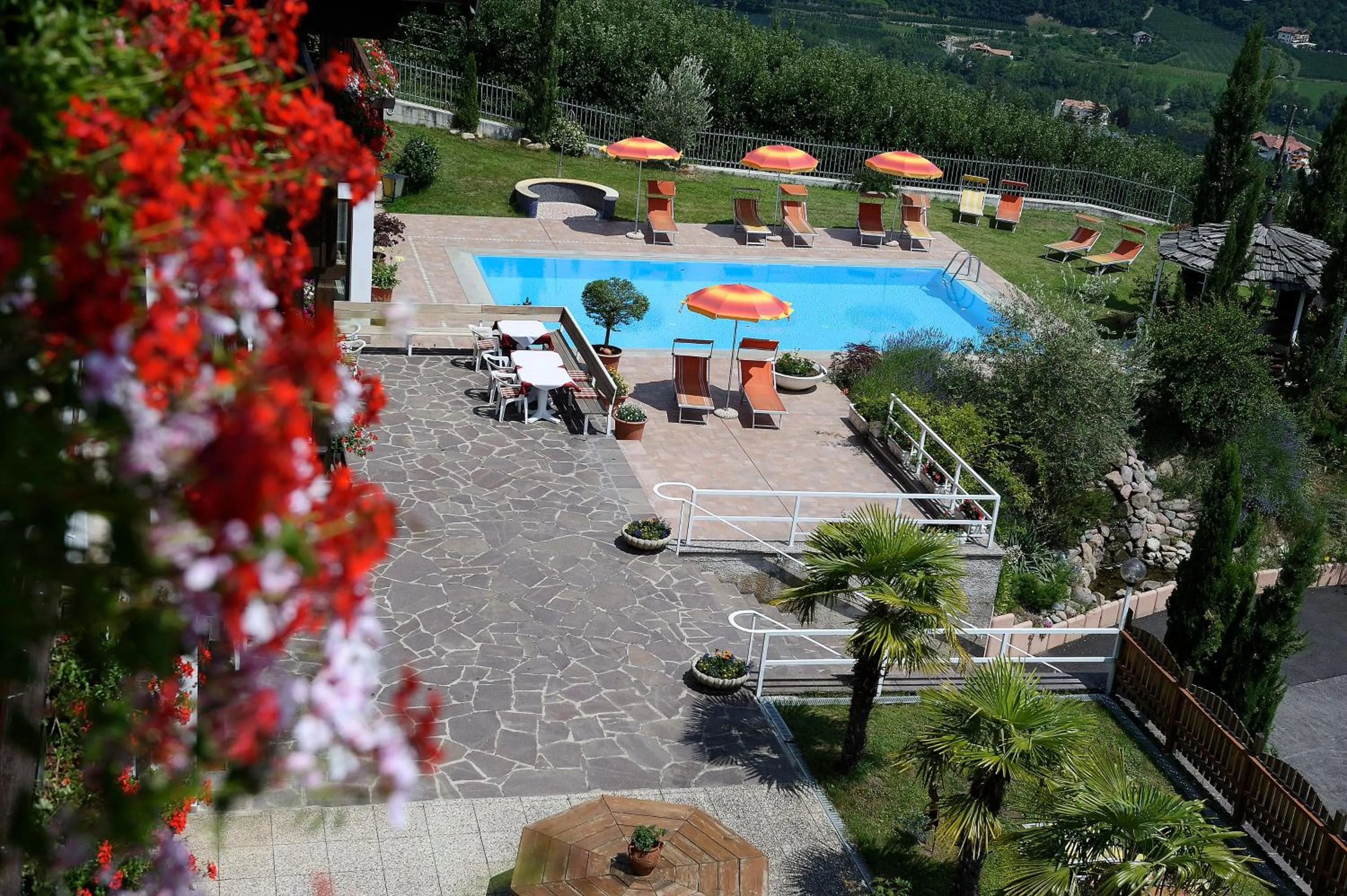 Swimming pool in Hotel Appartement Inge