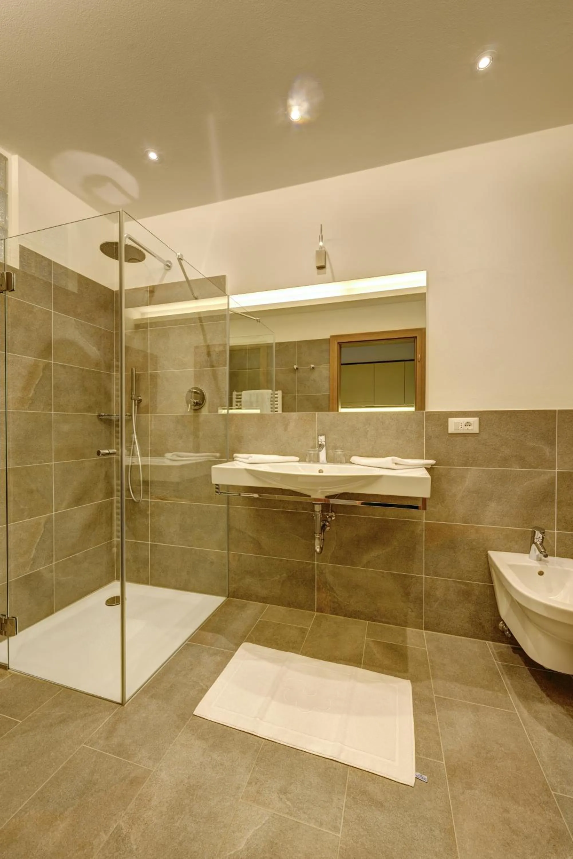Shower in Hotel Appartement Inge