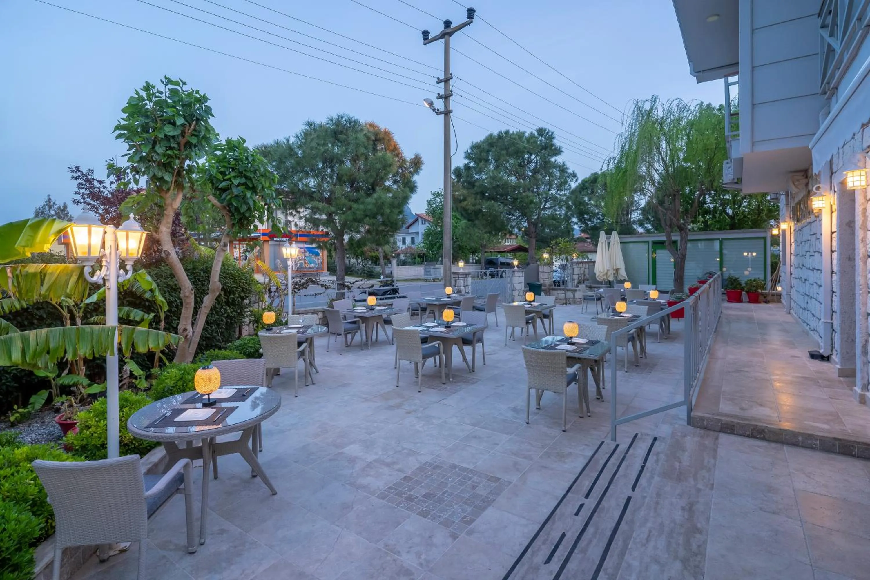 Restaurant/places to eat in HOTEL DALYANCE