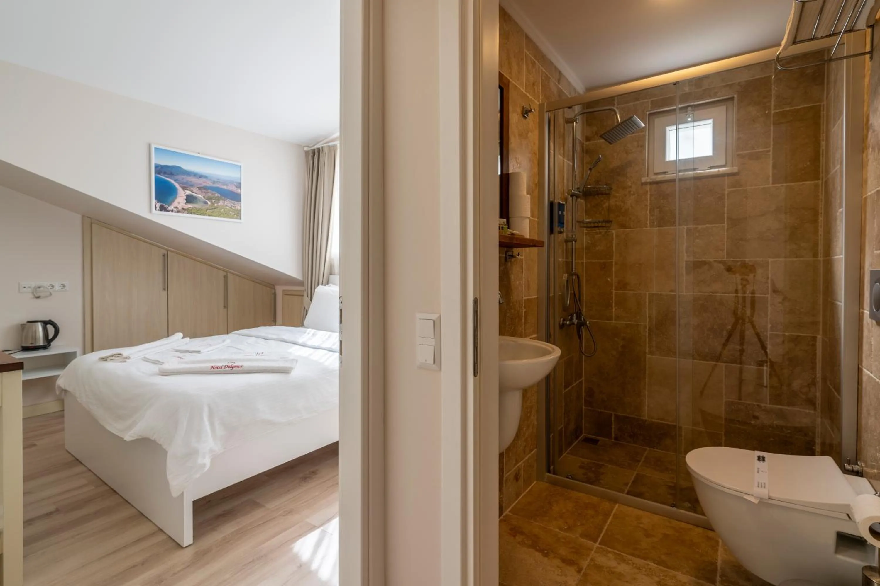 Shower in HOTEL DALYANCE