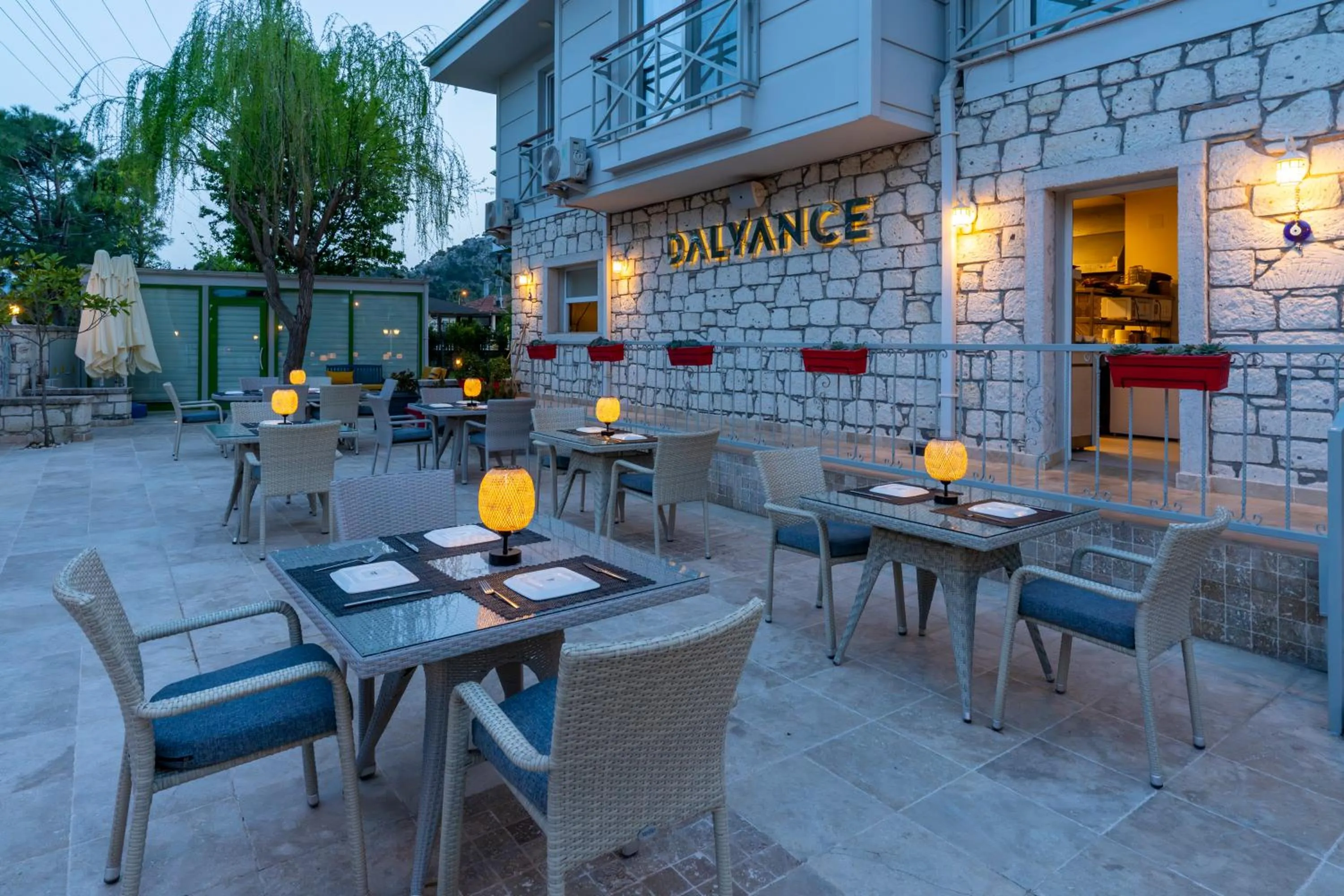 Restaurant/places to eat in HOTEL DALYANCE