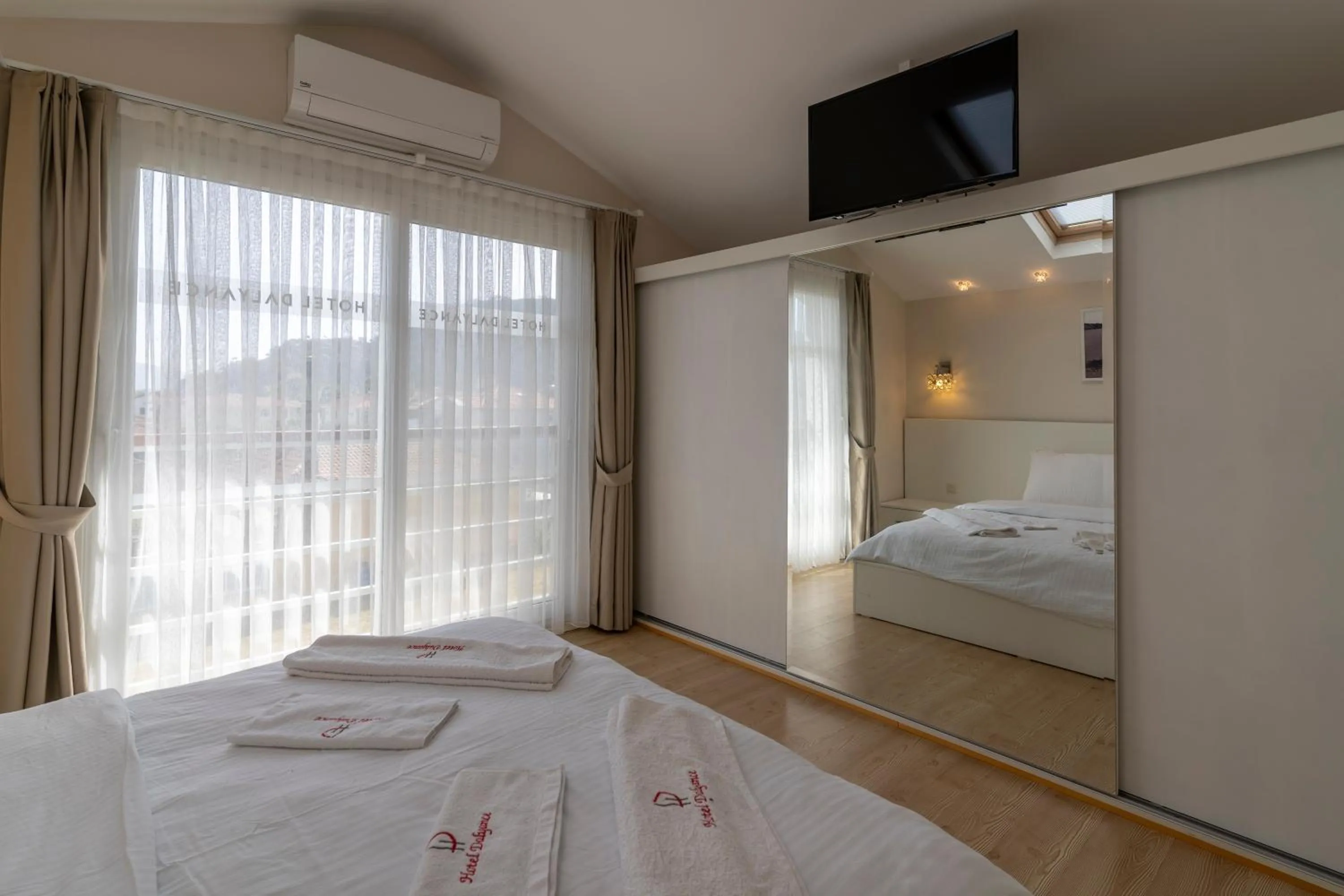 Bed in HOTEL DALYANCE