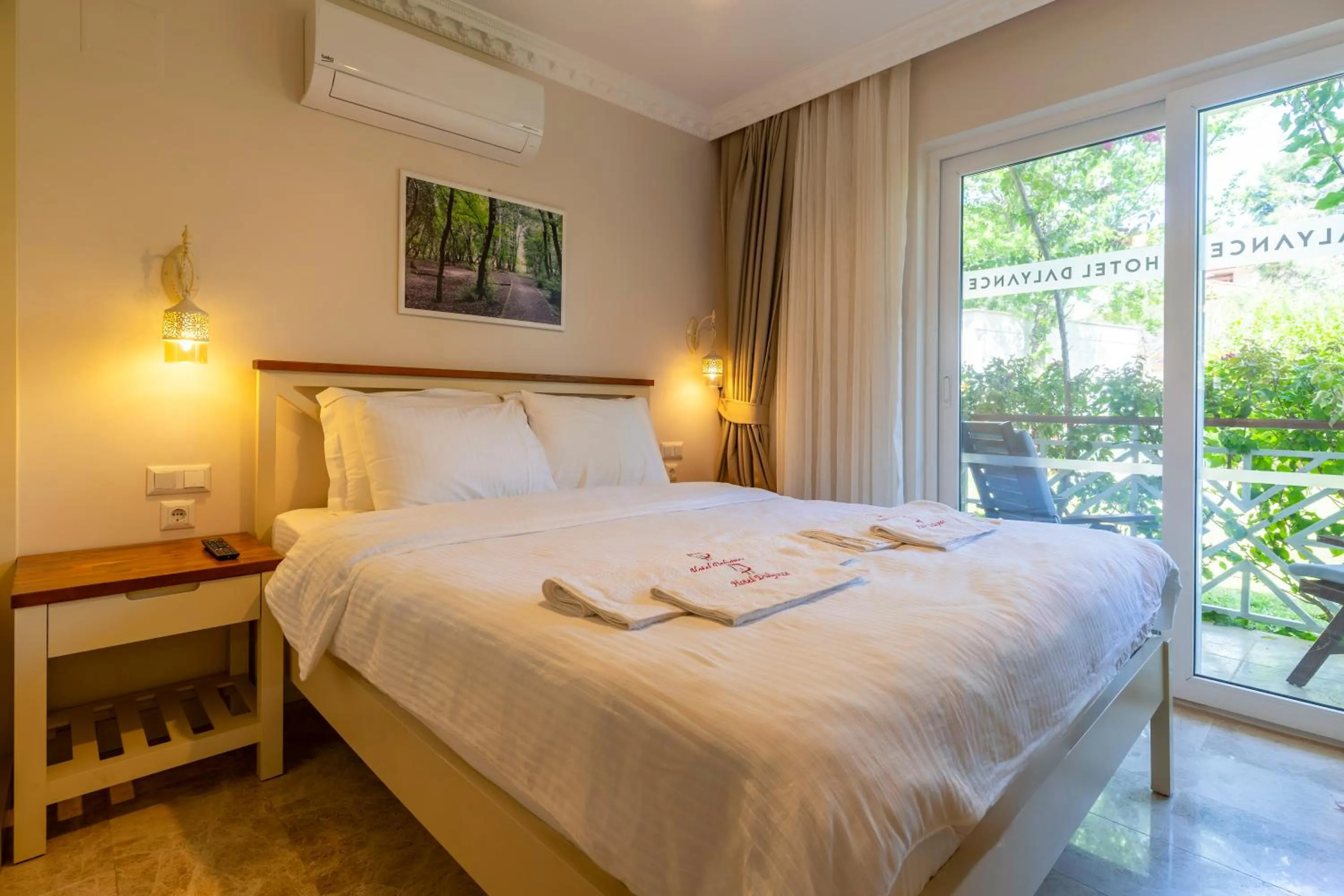 Bedroom, Bed in HOTEL DALYANCE