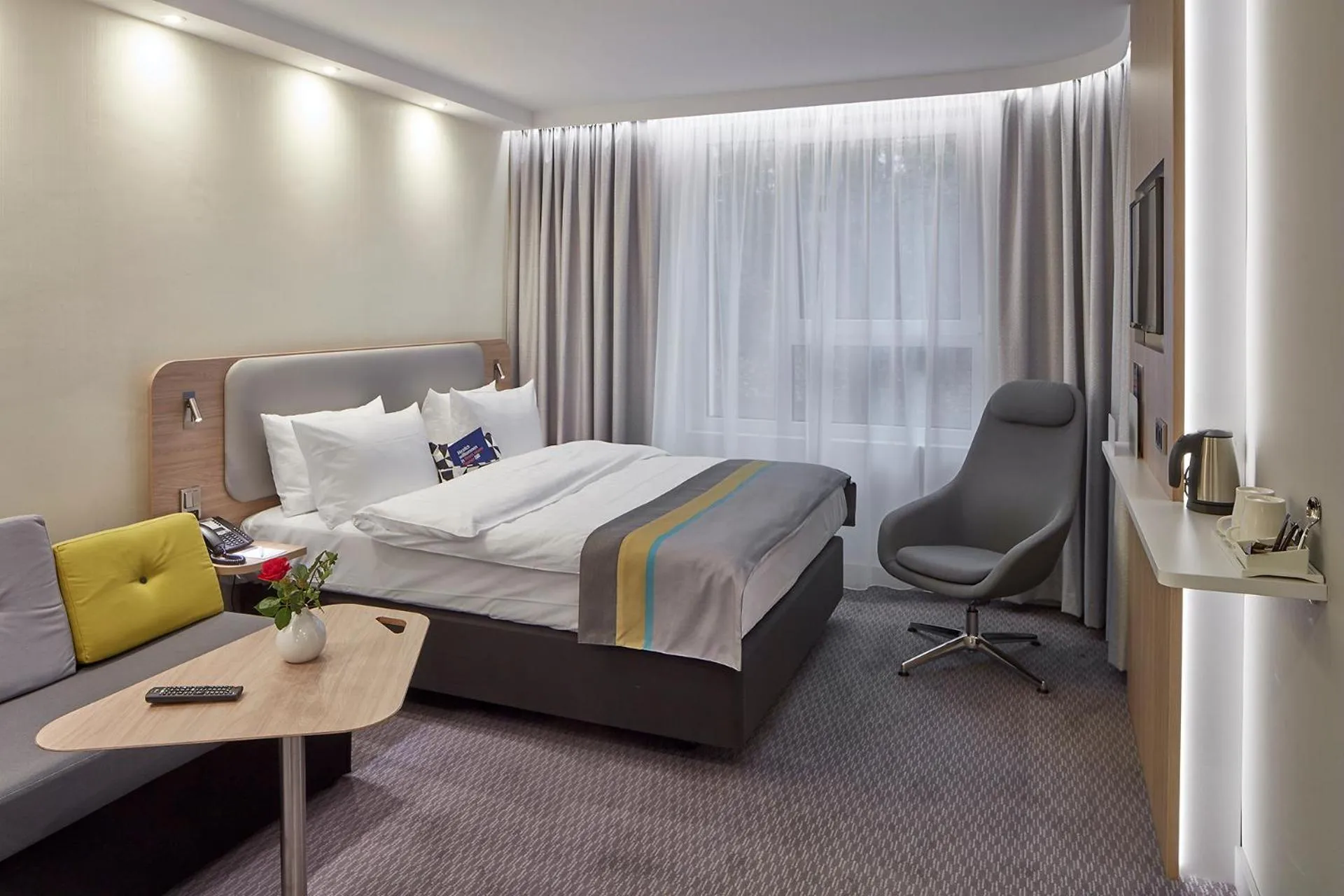 Bed in Holiday Inn Express - Merzig by IHG