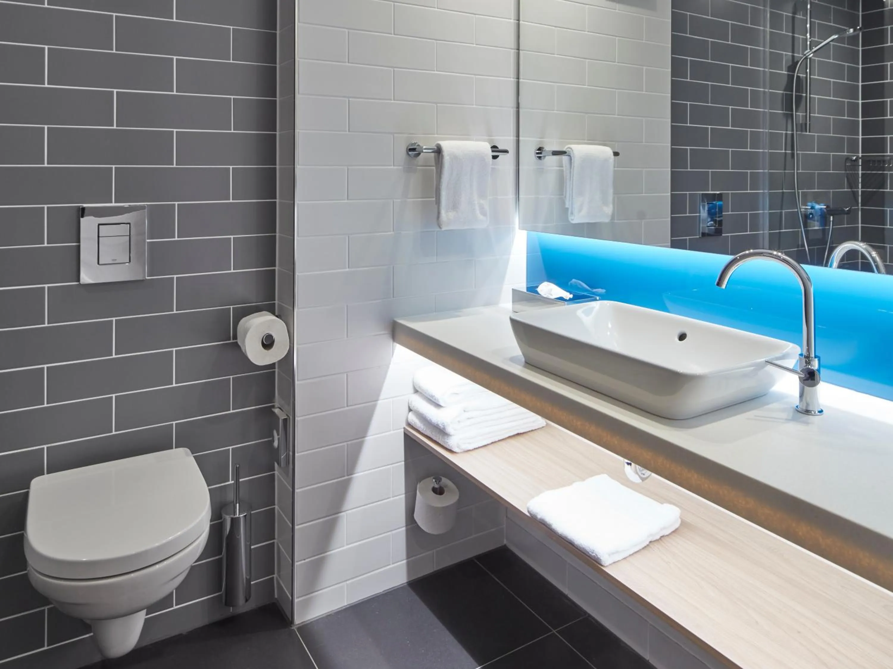 Shower in Holiday Inn Express - Merzig by IHG