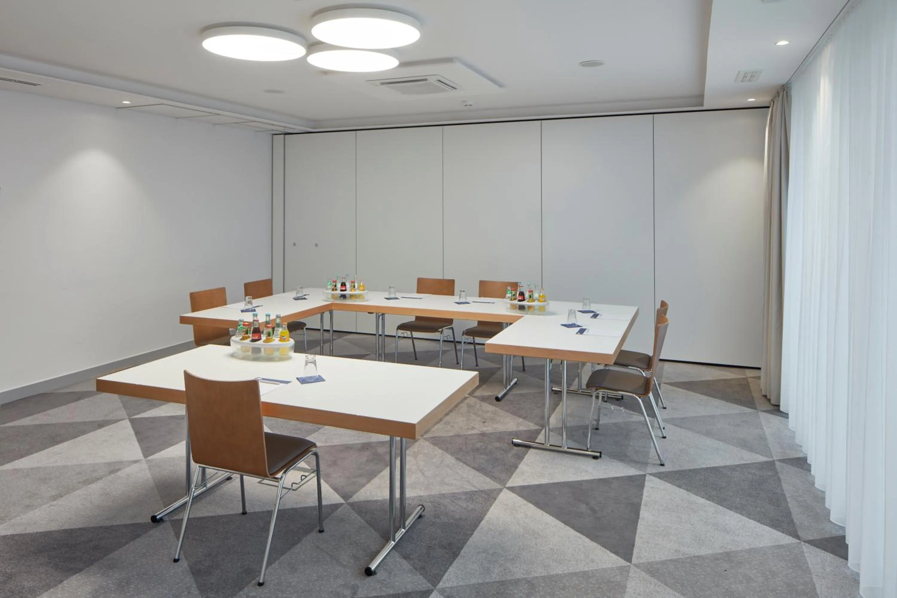 Meeting/conference room in Holiday Inn Express - Merzig by IHG