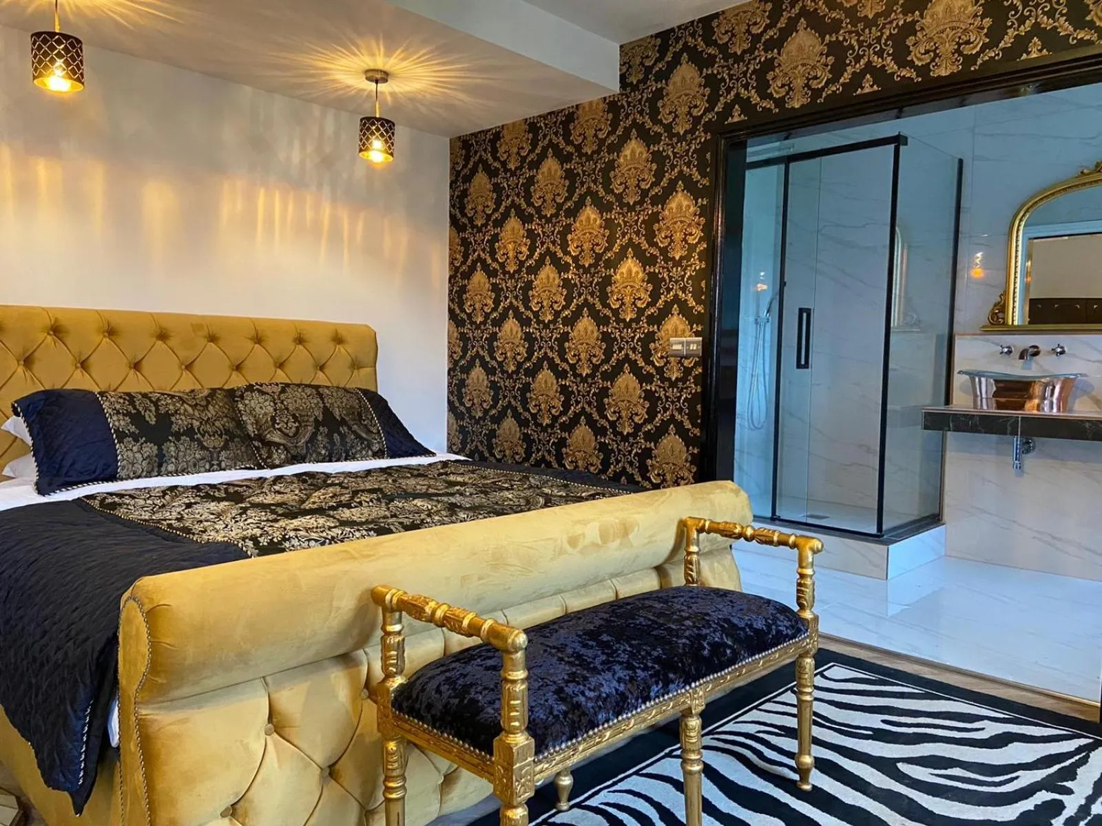 Shower in Croydon Hall