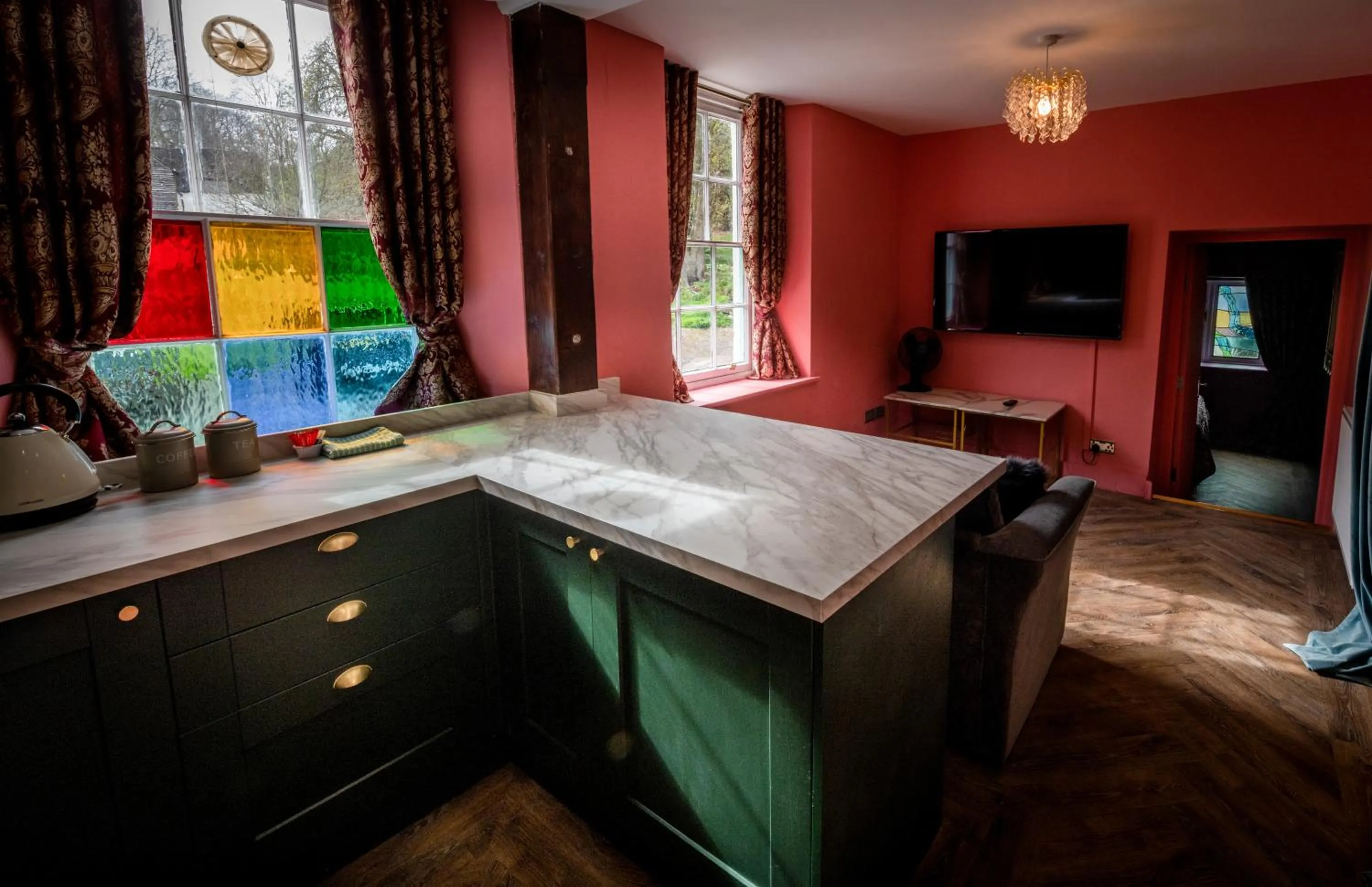 TV and multimedia in Croydon Hall