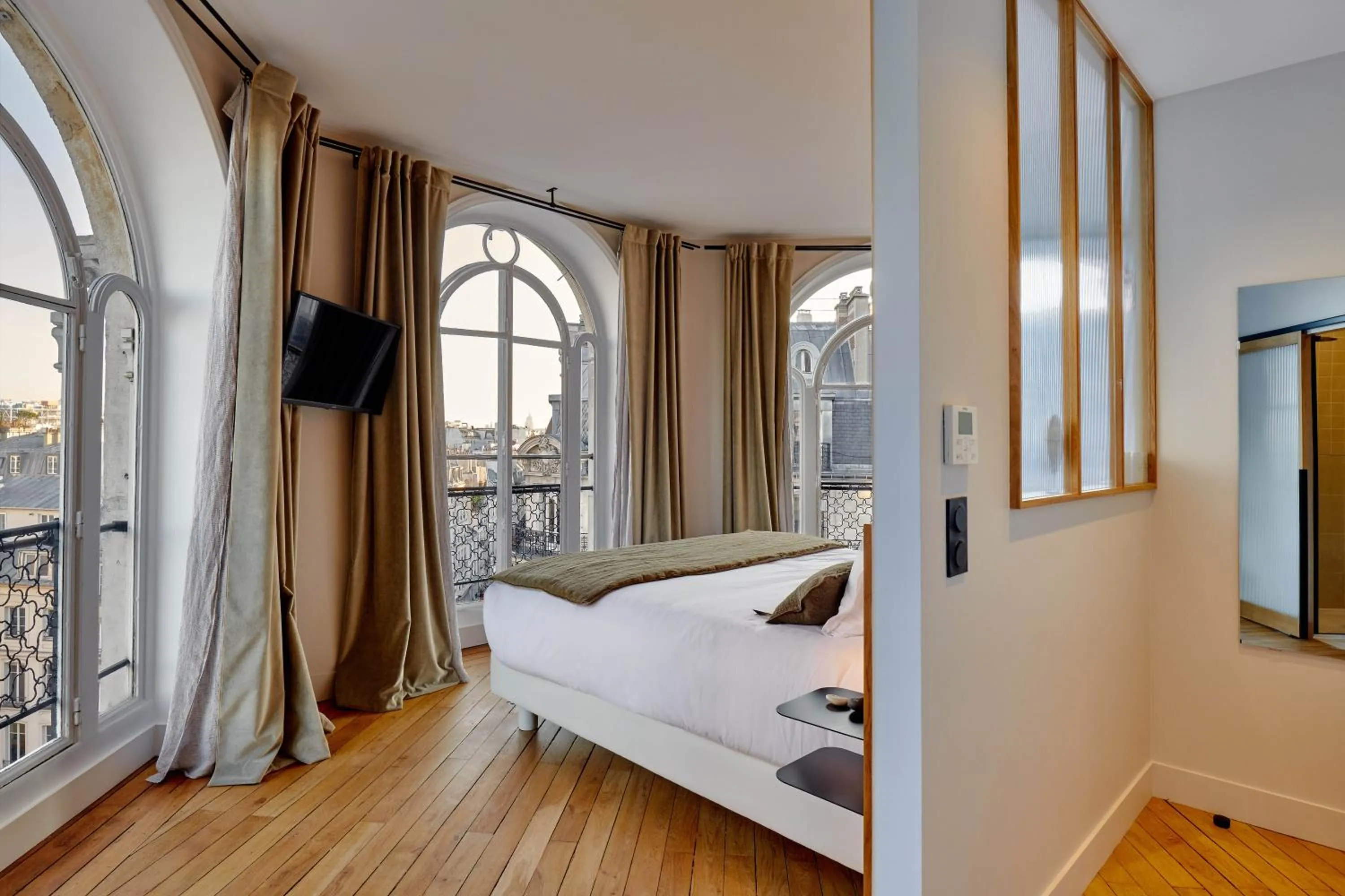 Bed in Tinah Paris, Réaumur - Montorgeuil