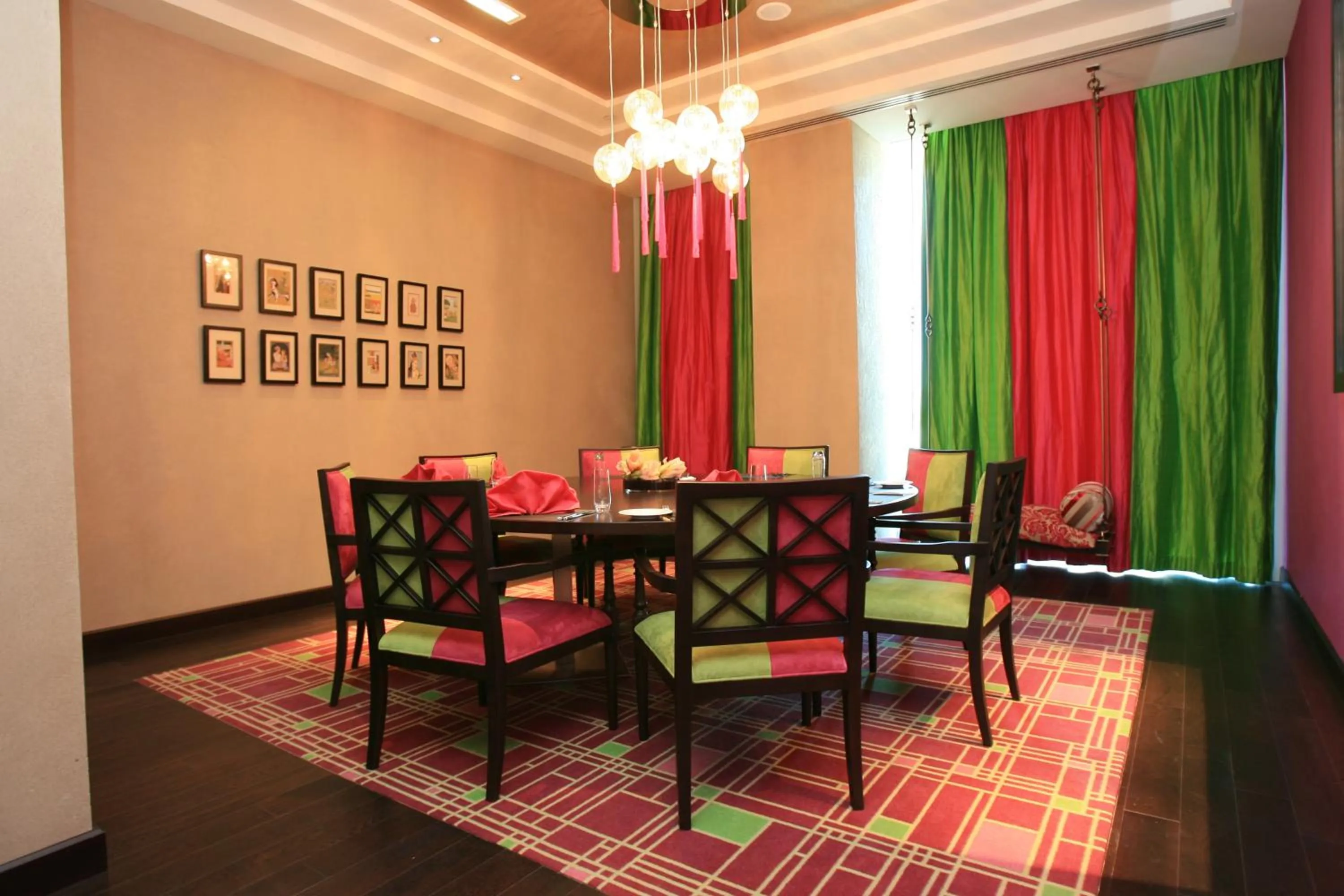 Restaurant/places to eat in Yas Island Rotana Abu Dhabi