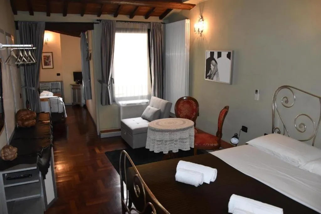 Bed in The Black Sheep B&B