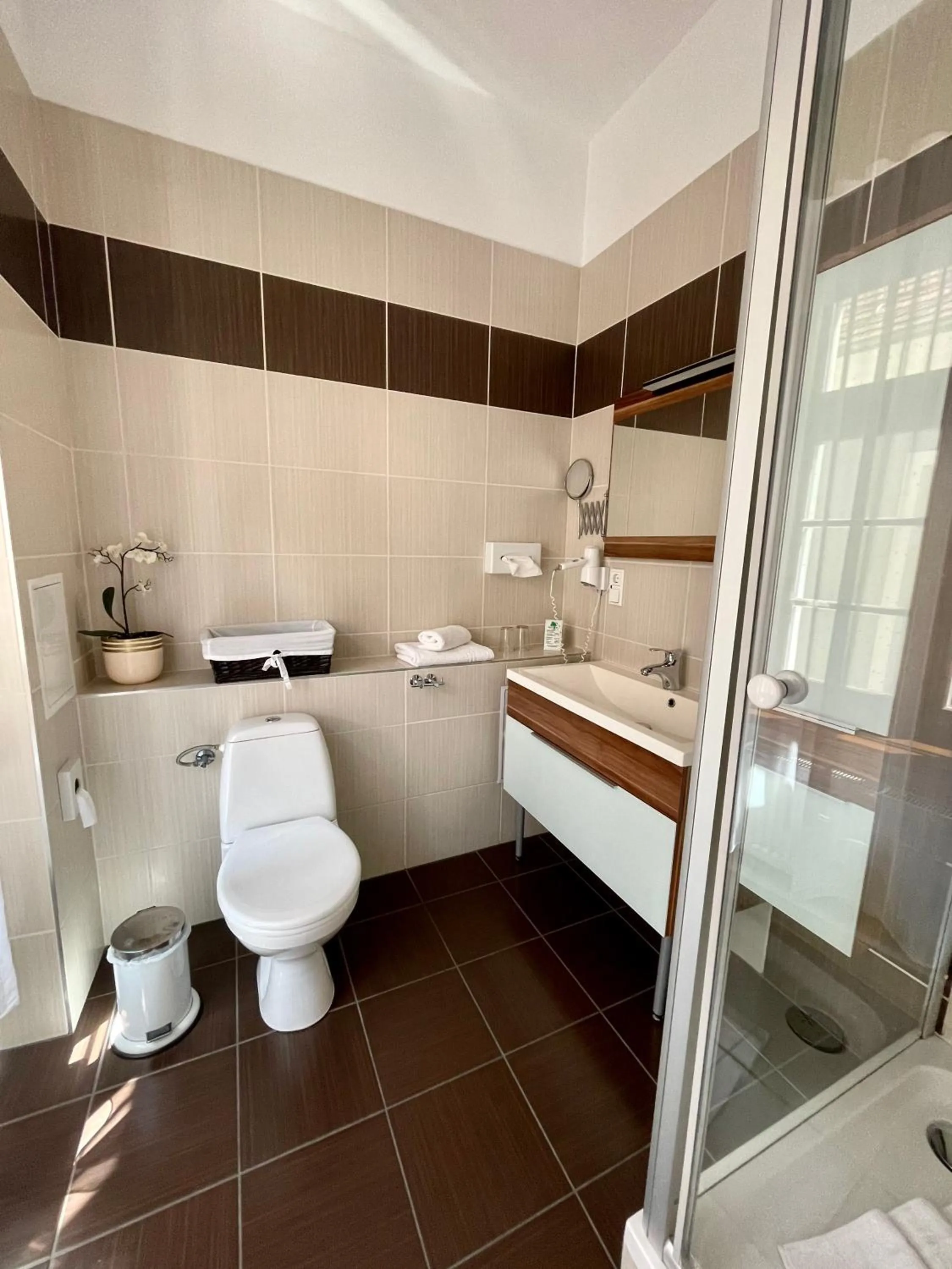 Bathroom in Hotel Italia