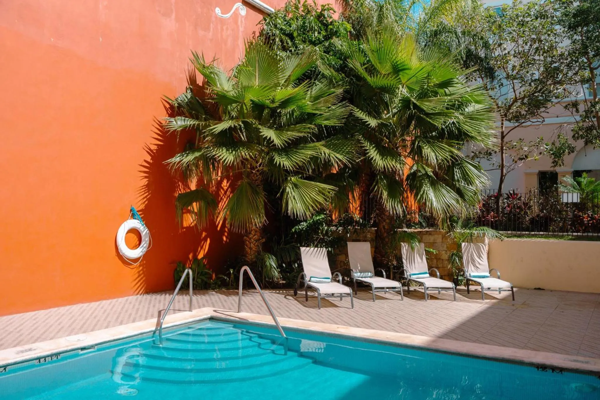 Swimming pool in Holiday Inn Express Merida Centro by IHG