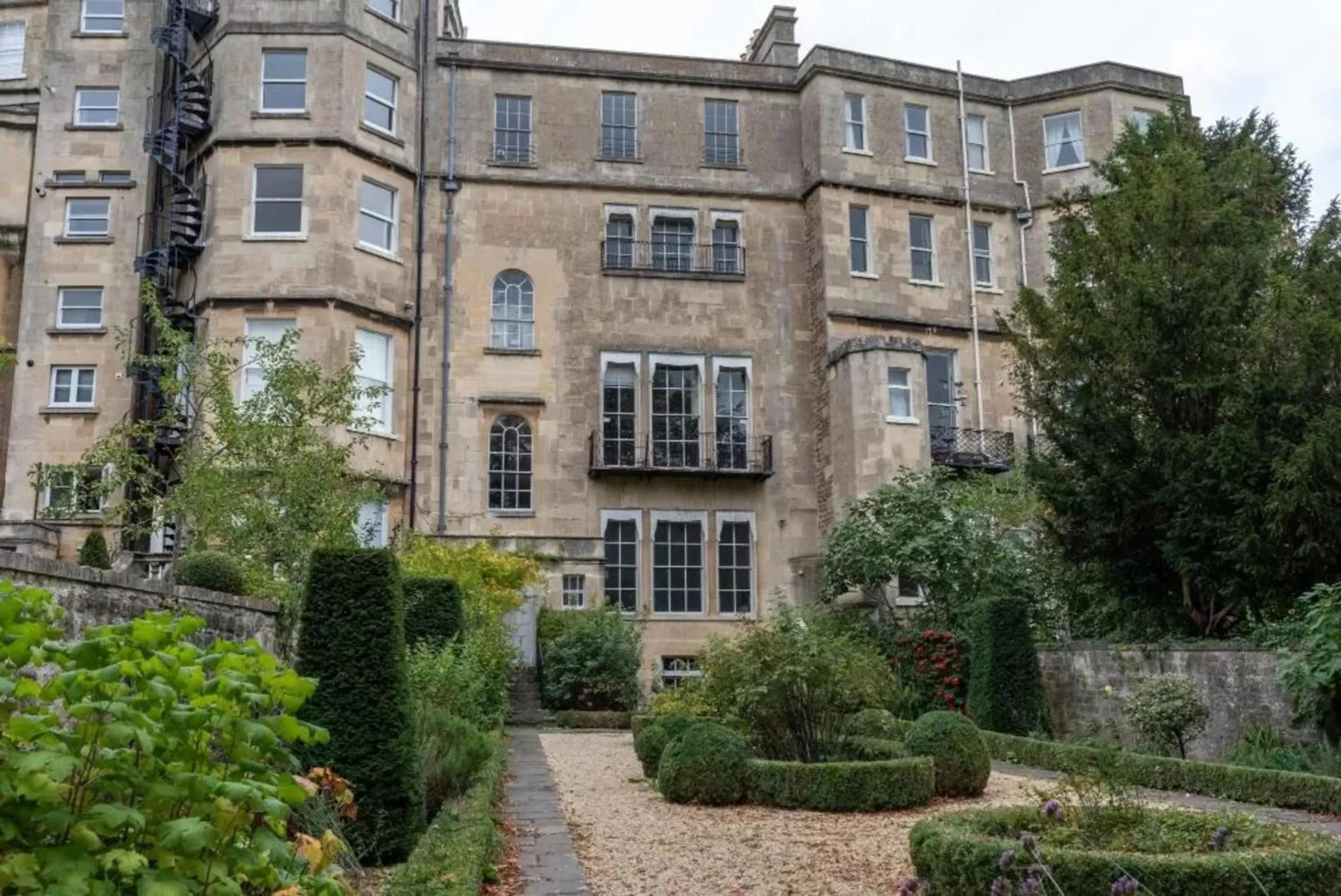 Property building in OYO No 3