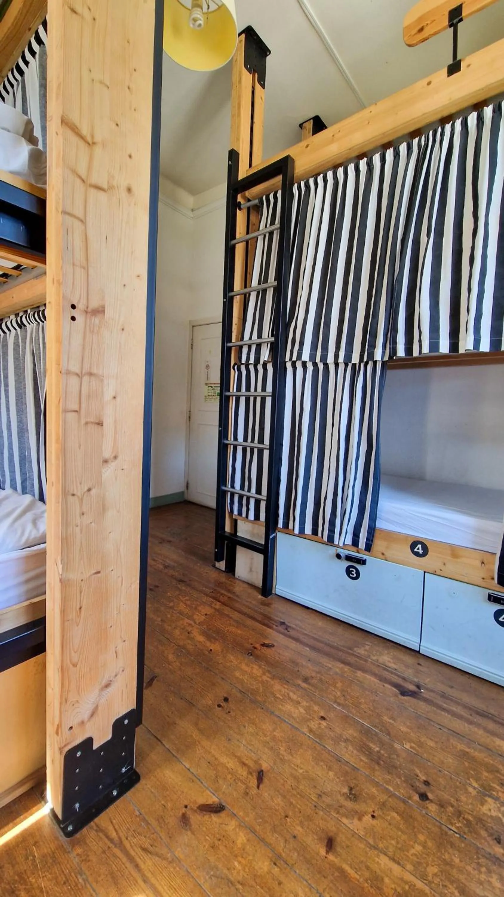bunk bed in Rossio Hostel
