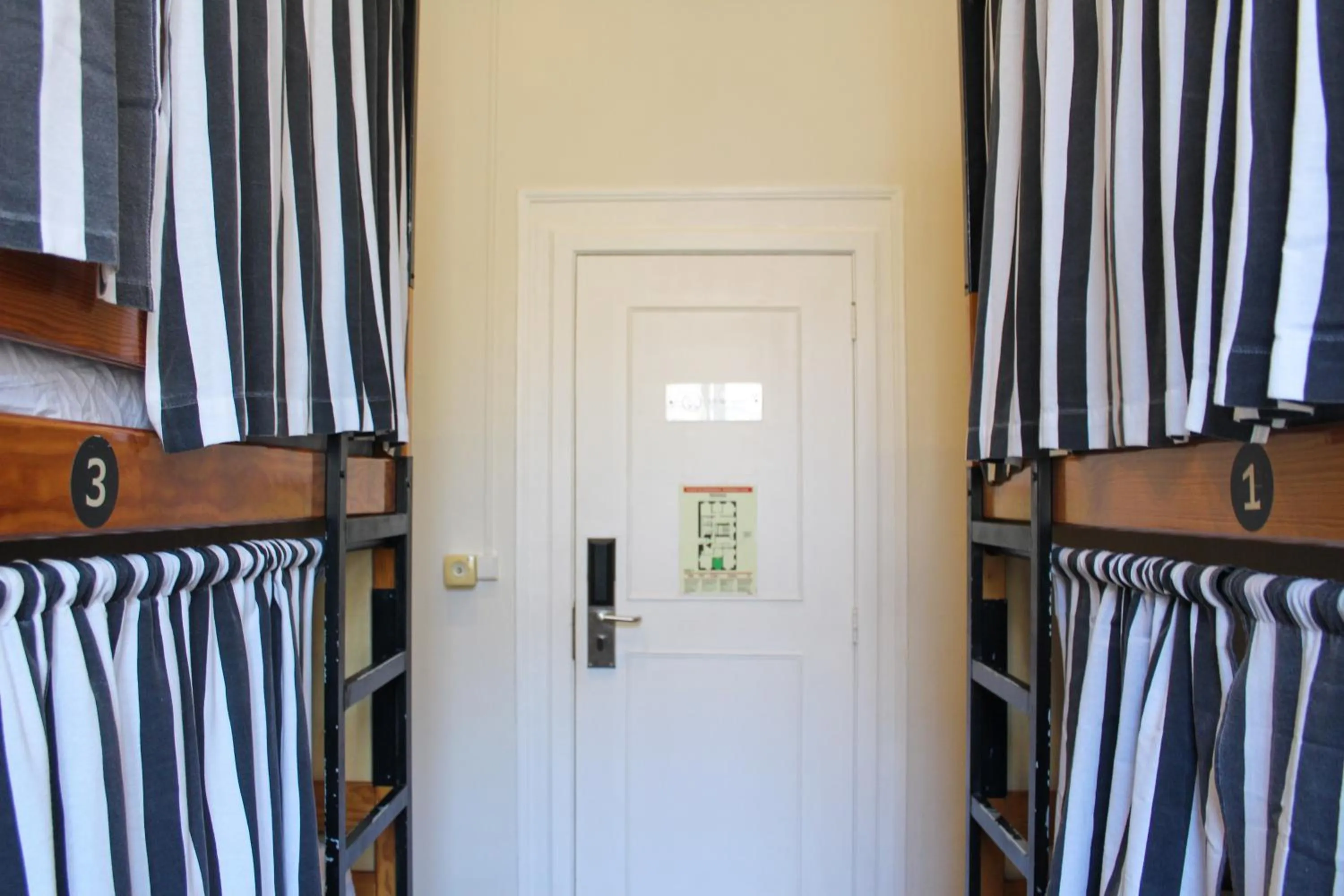 Bedroom in Rossio Hostel