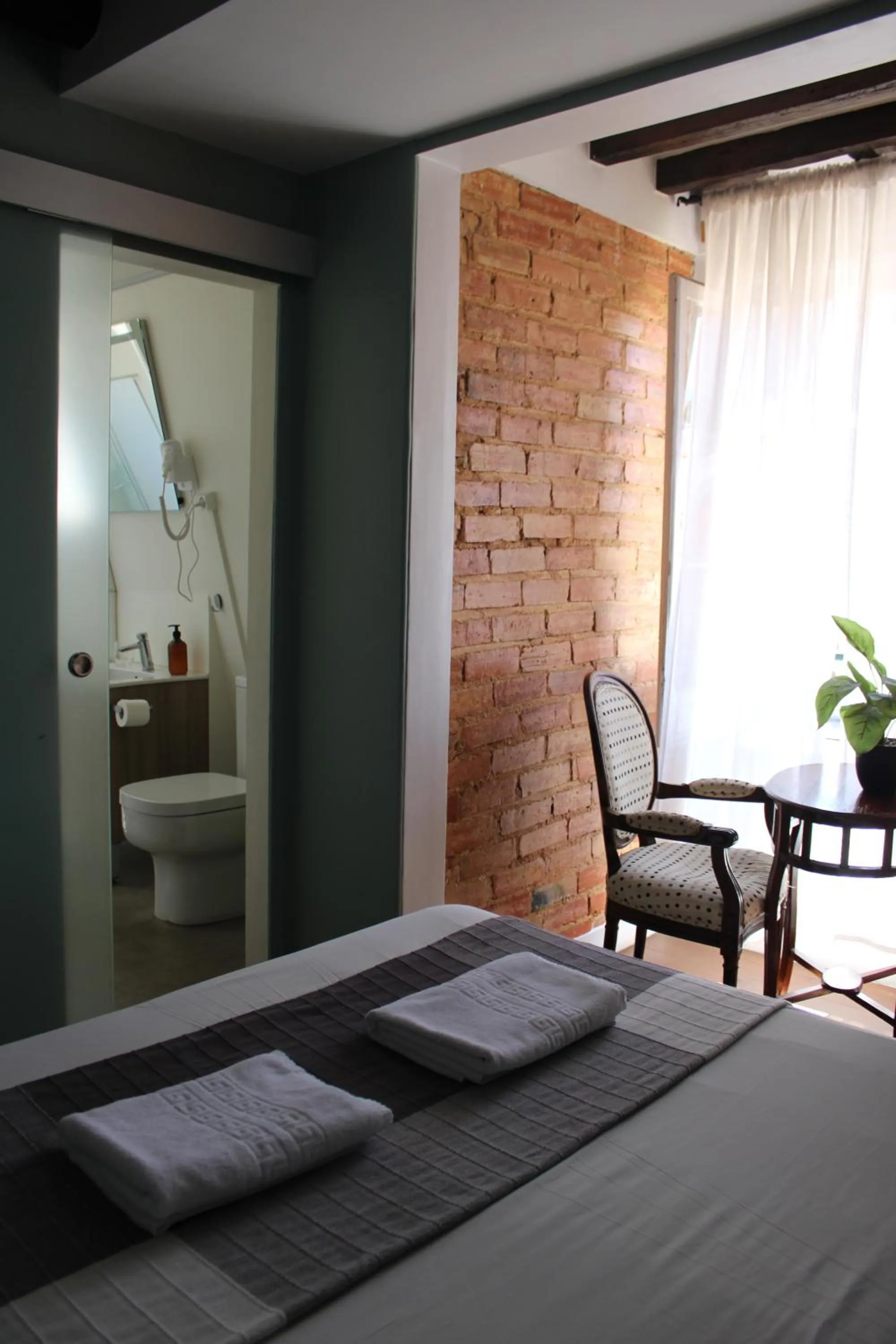 Bedroom in Rossio Hostel