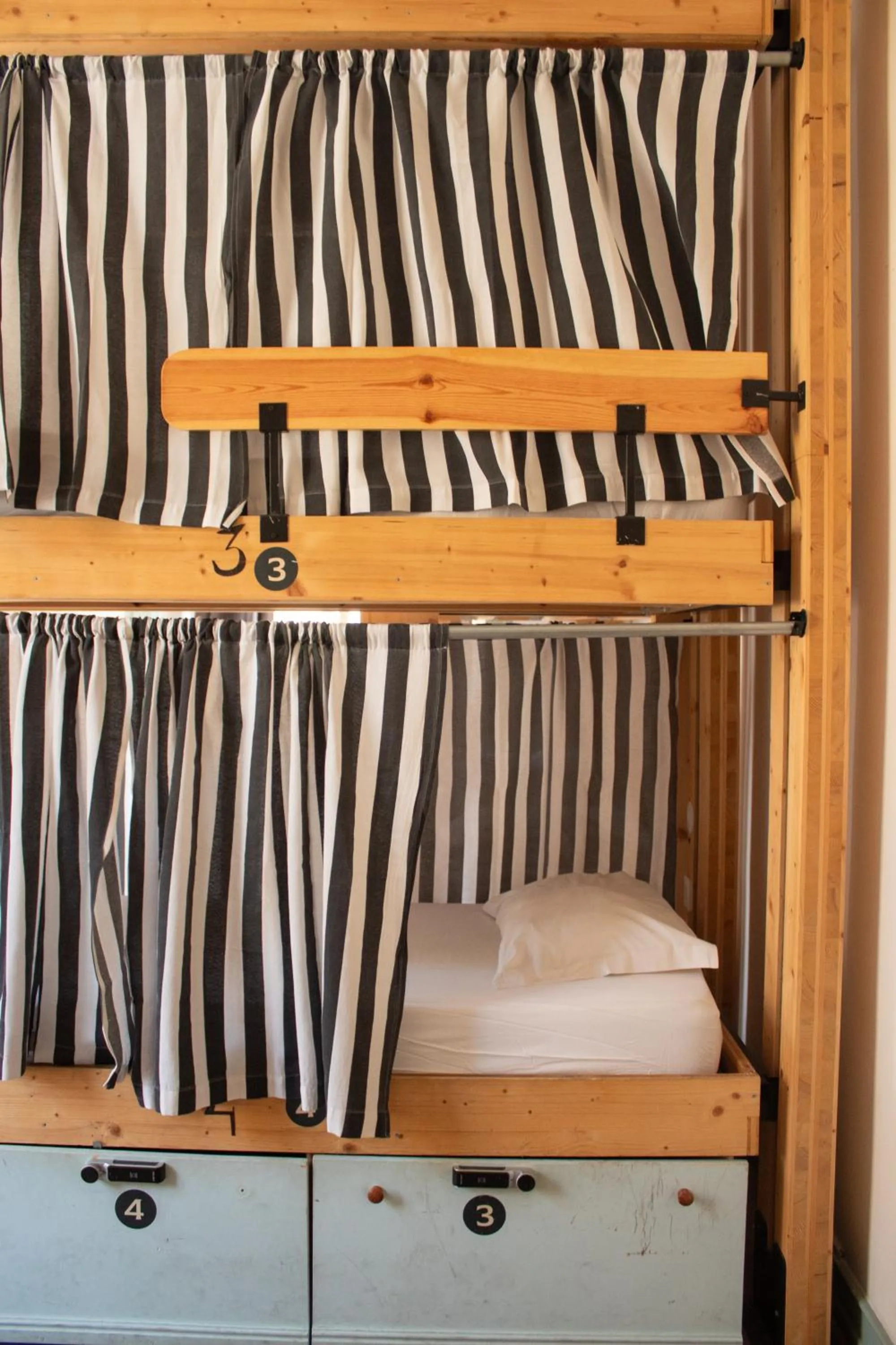 bunk bed in Rossio Hostel