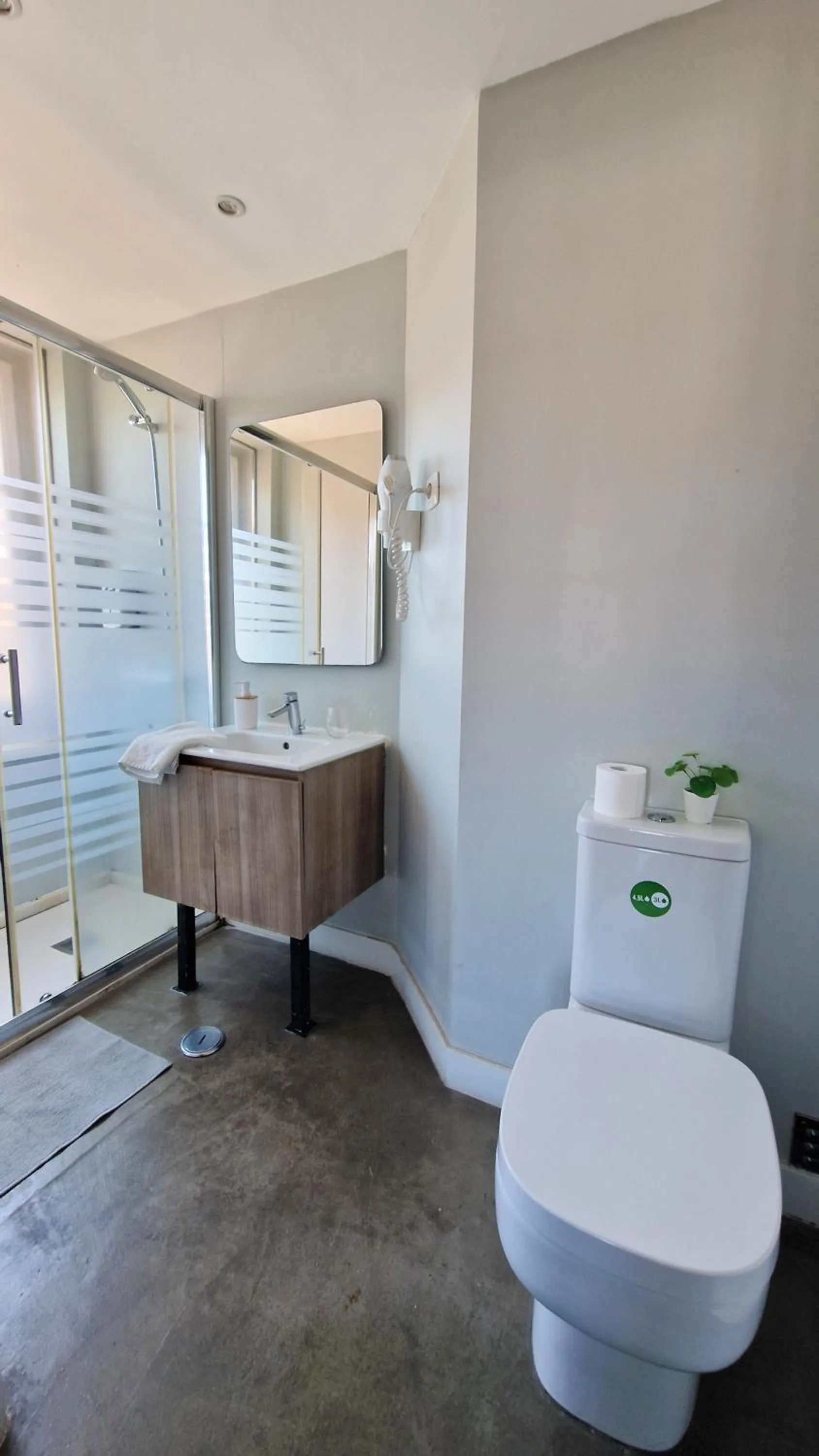 Bathroom in Rossio Hostel