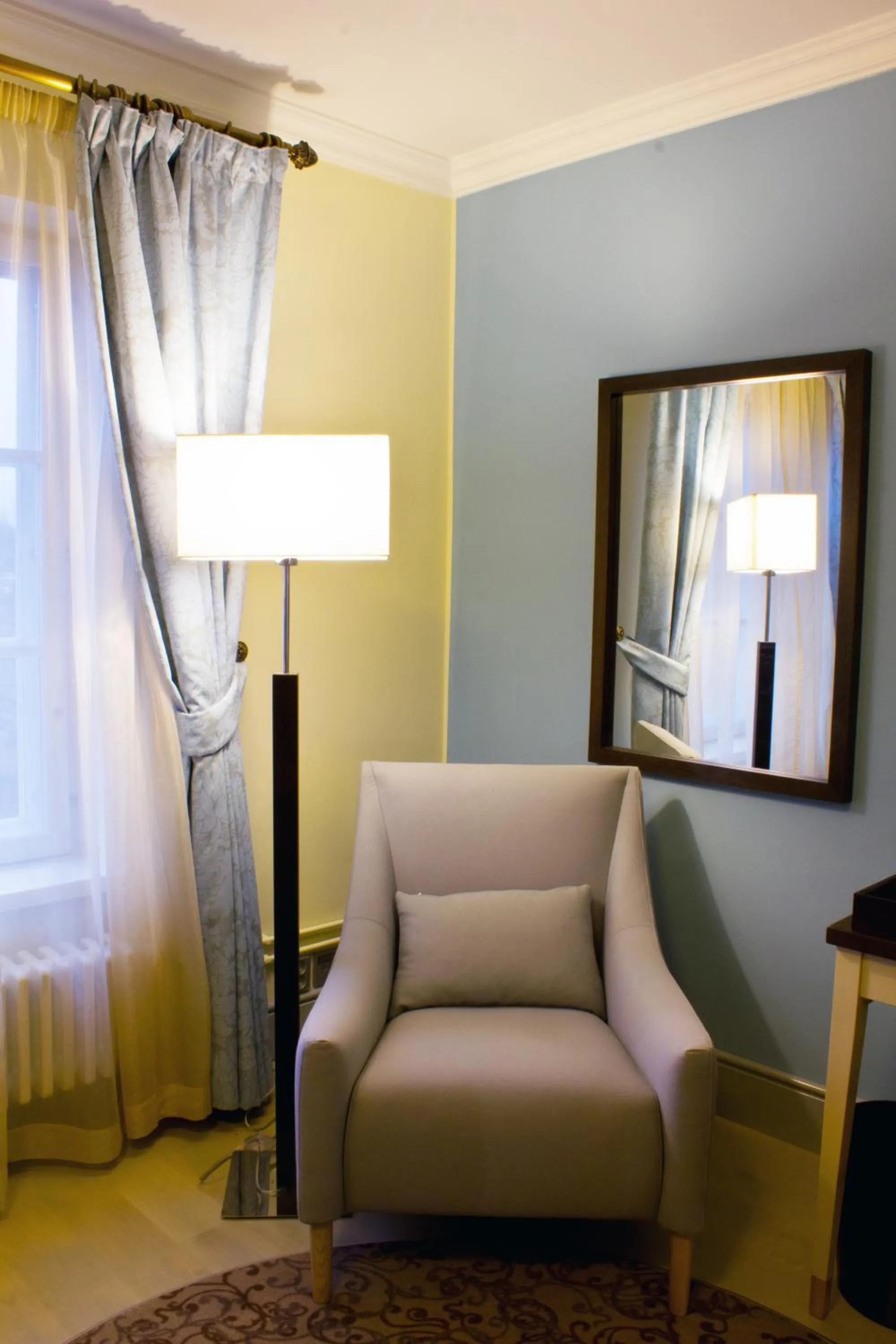 Seating area in Hämeenkylän Kartano