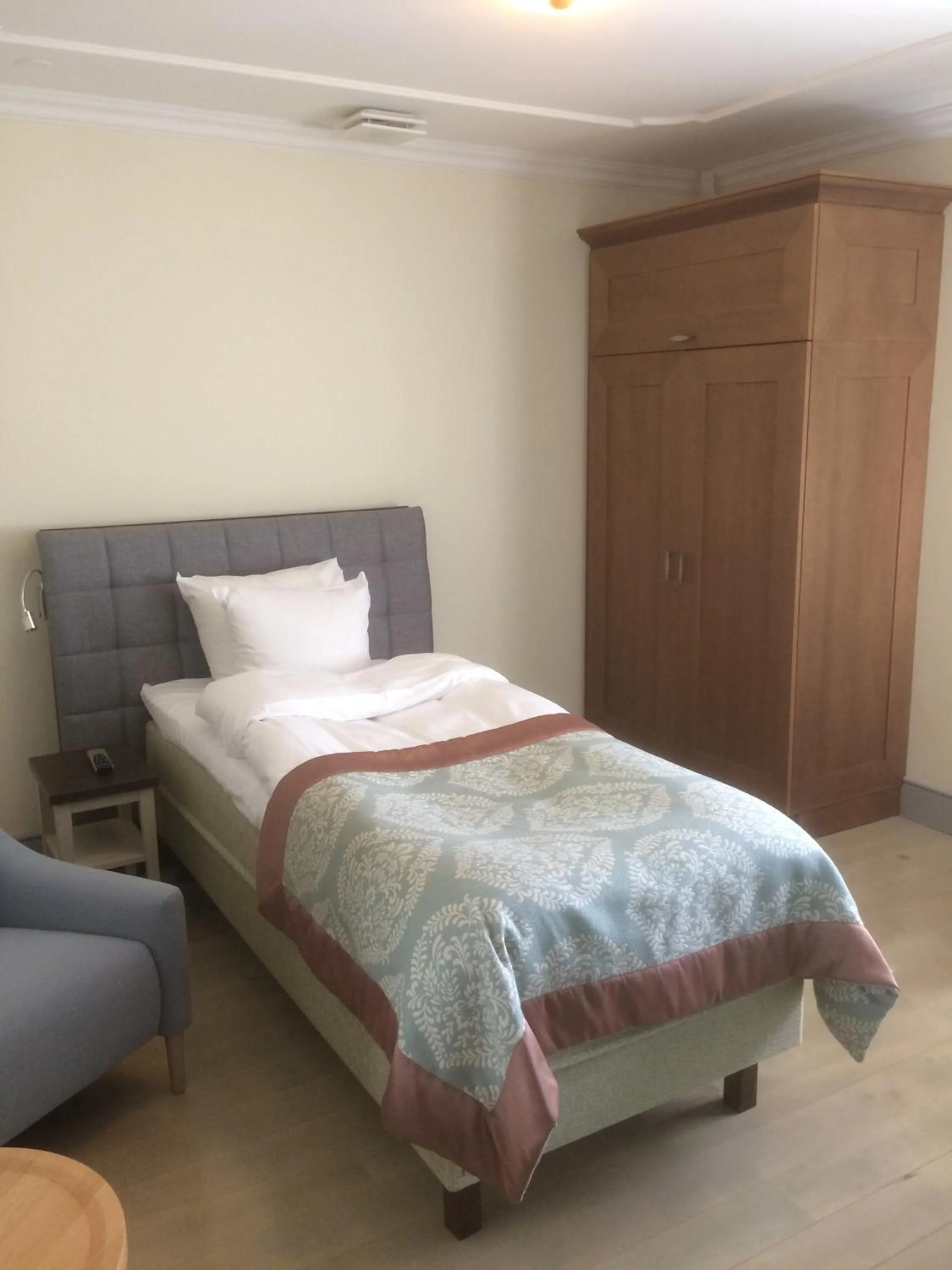 Bed in Hämeenkylän Kartano