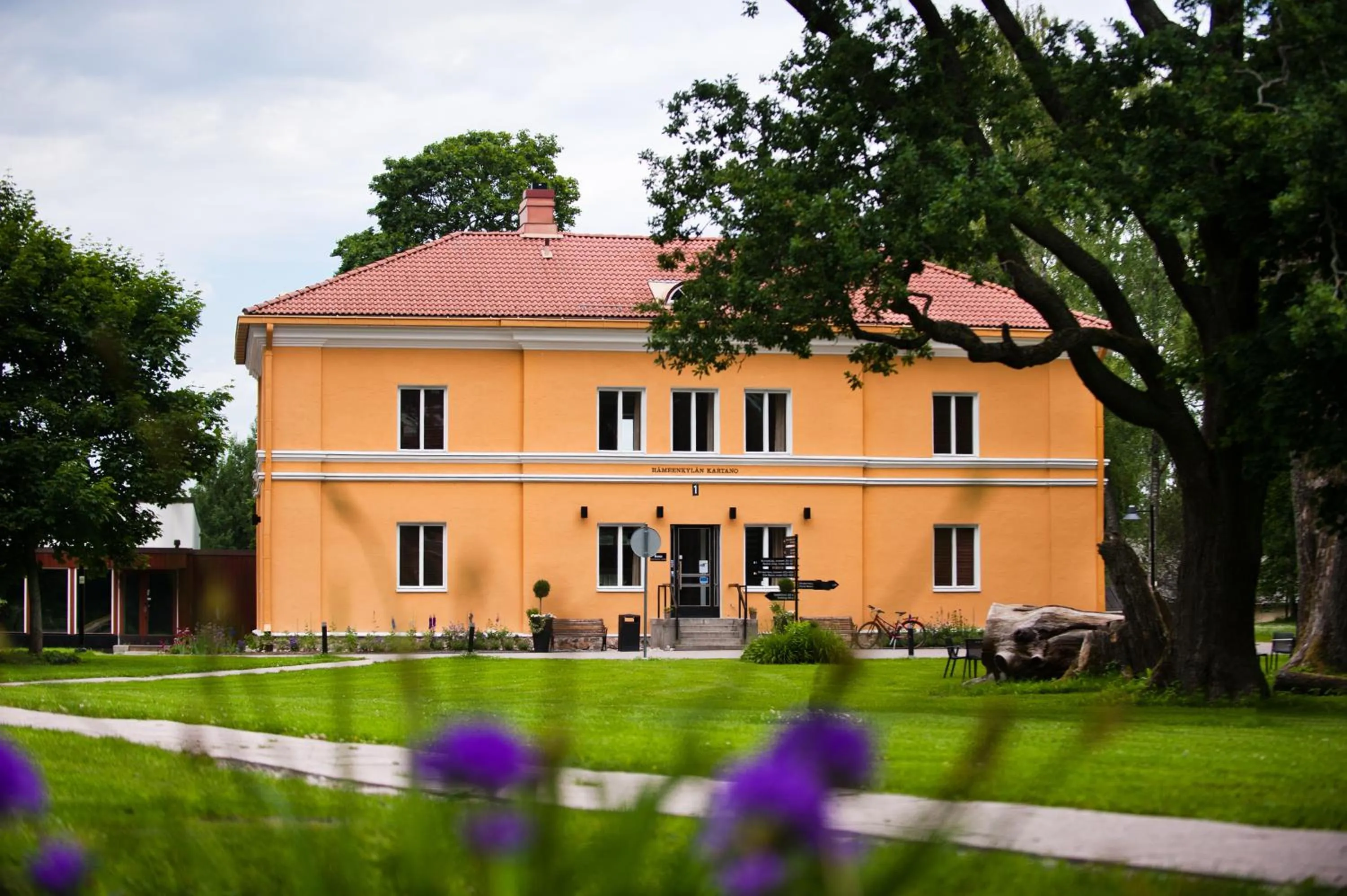 Property building in Hämeenkylän Kartano